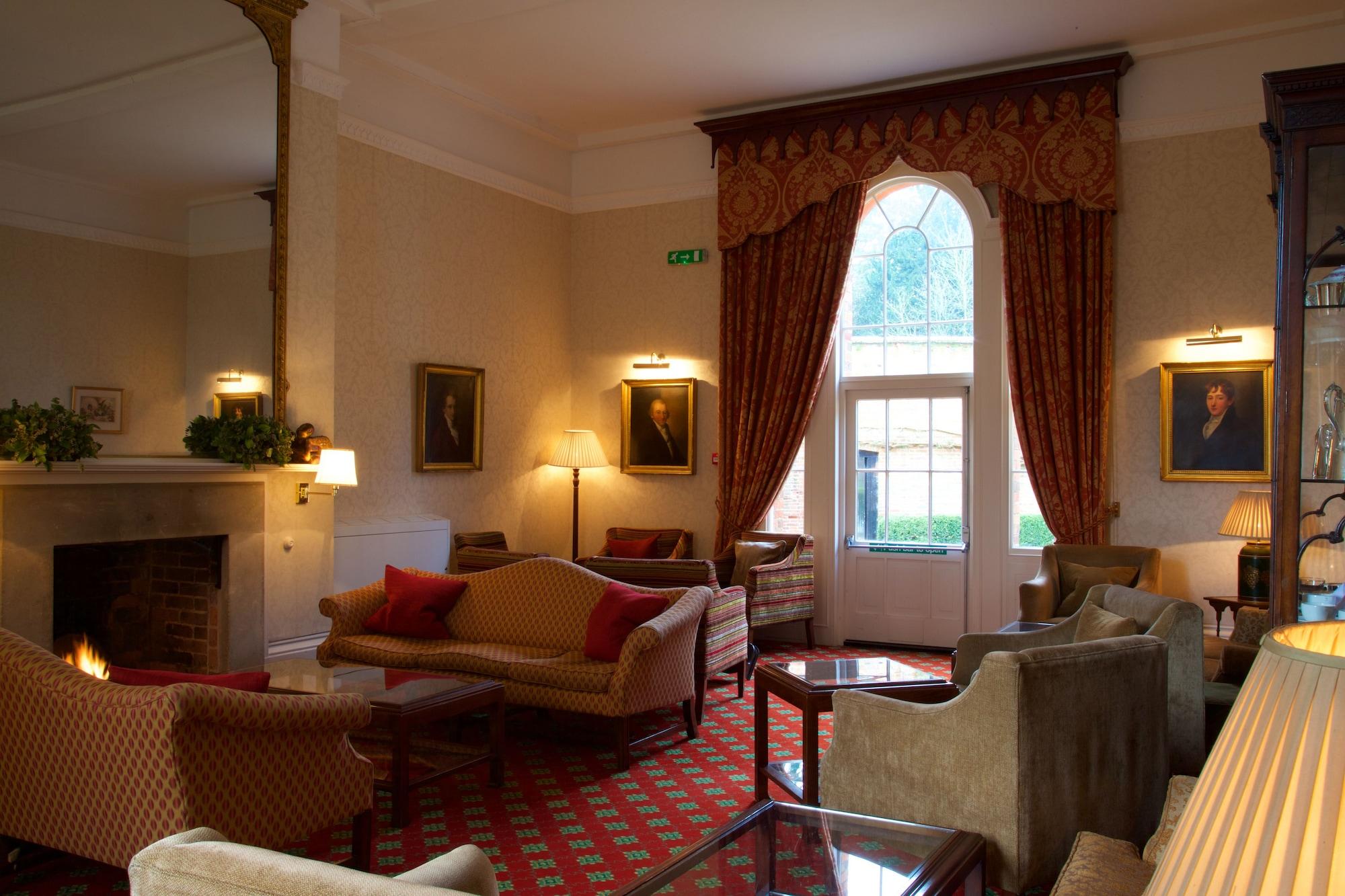 Bar/Salón Flitwick Manor