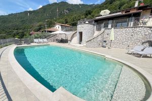 Alquiler Vacacional - Relax and recharge in this oasis of quiet and elegance.