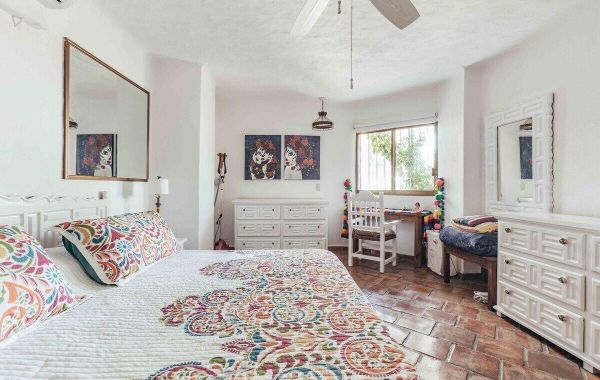 Beach Front Building 2Br Condo-balcony-beach-pool - Hoteles cerca de Malecón en Puerto Vallarta