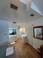 Alquiler Vacacional - Beautiful Newly Remodeled Mini Suite at Sea Trail Resort