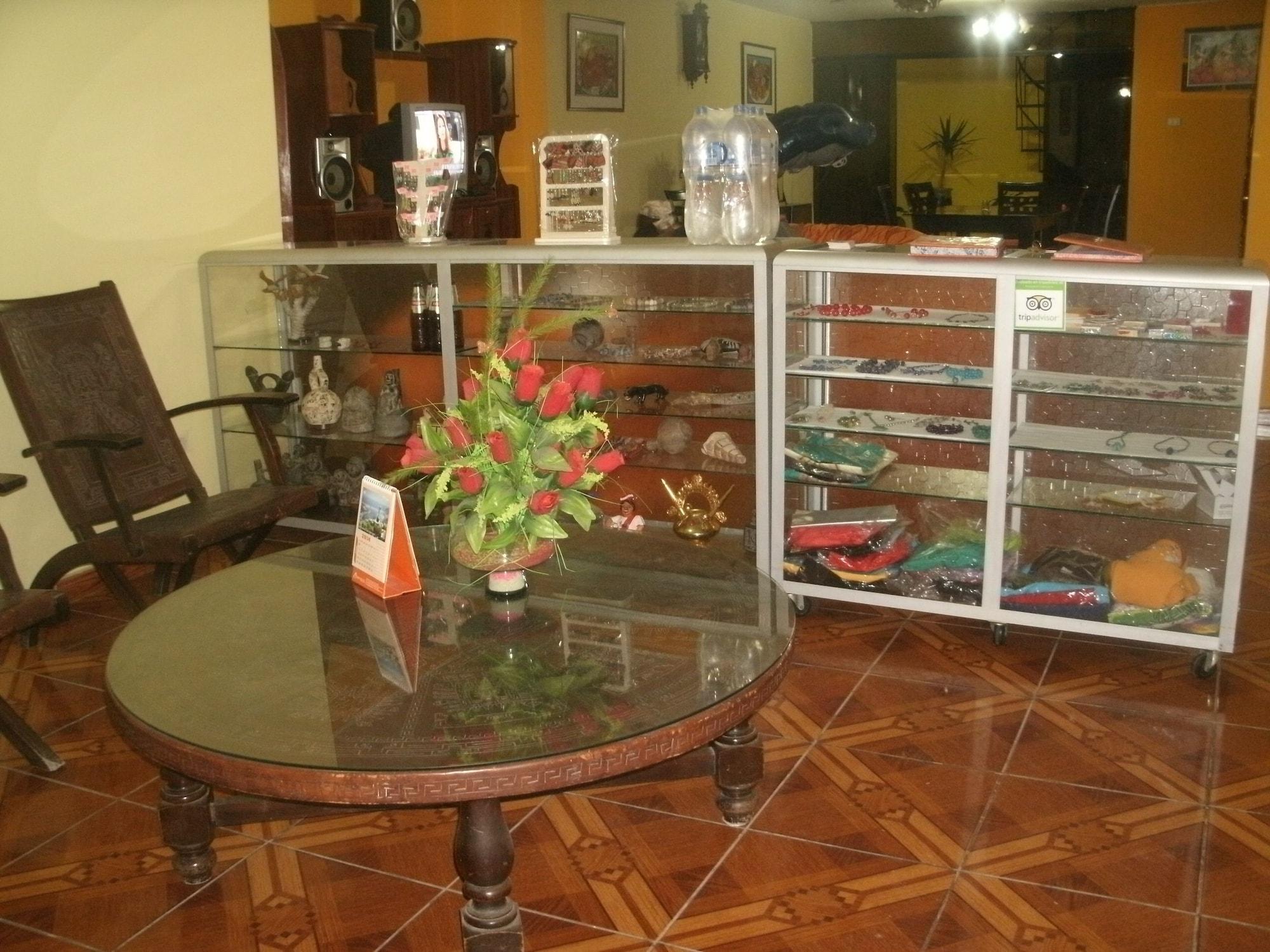 Vista Lobby Angelica's Home - Apartments