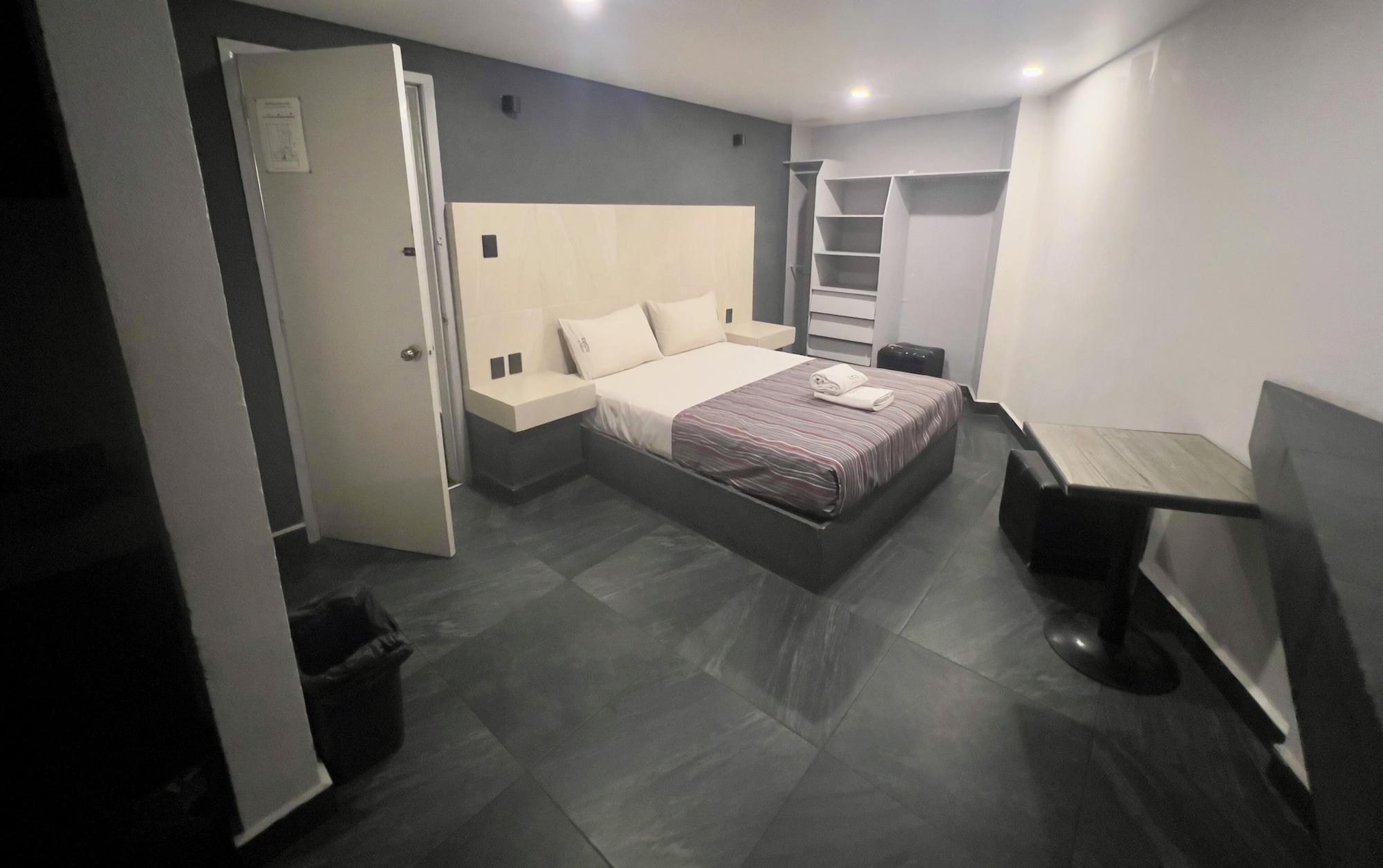Habitación Hotel Aquario CDMX - Central del Norte