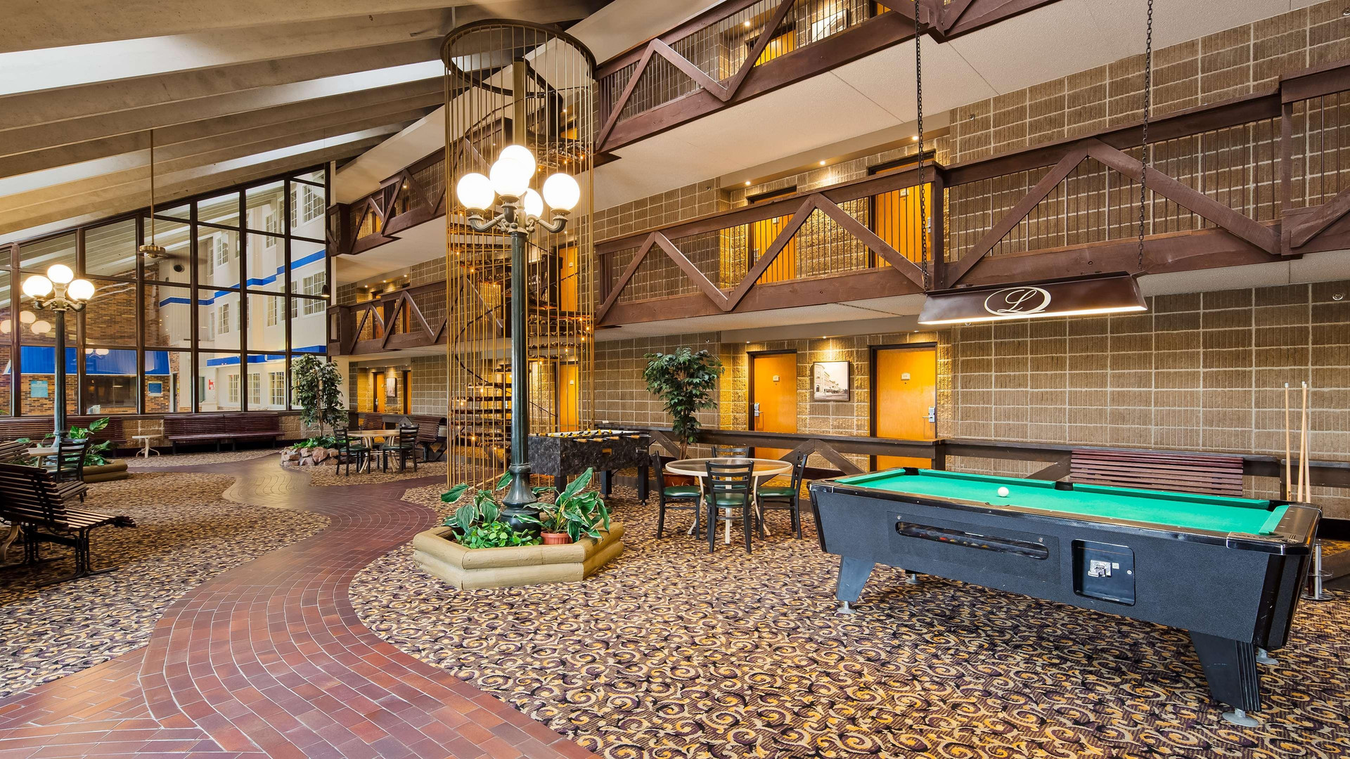 Restaurant Best Western Plus Longbranch Hotel & Convention Center