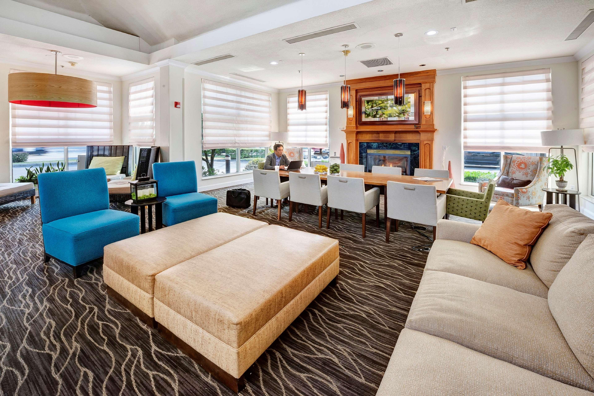 Vista Lobby Hilton Garden Inn Portland Airport