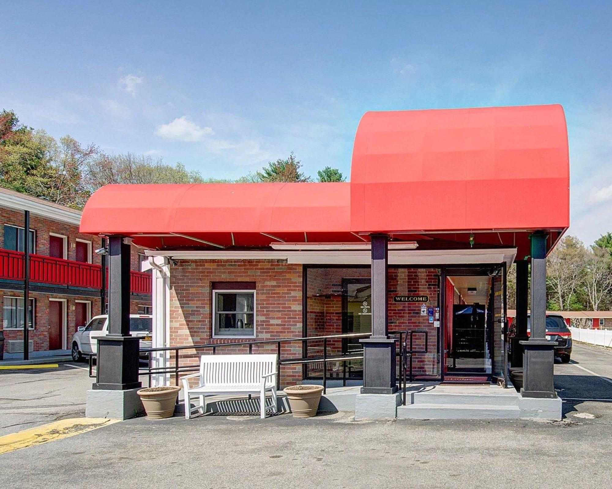 Vista Exterior Econo Lodge Sharon