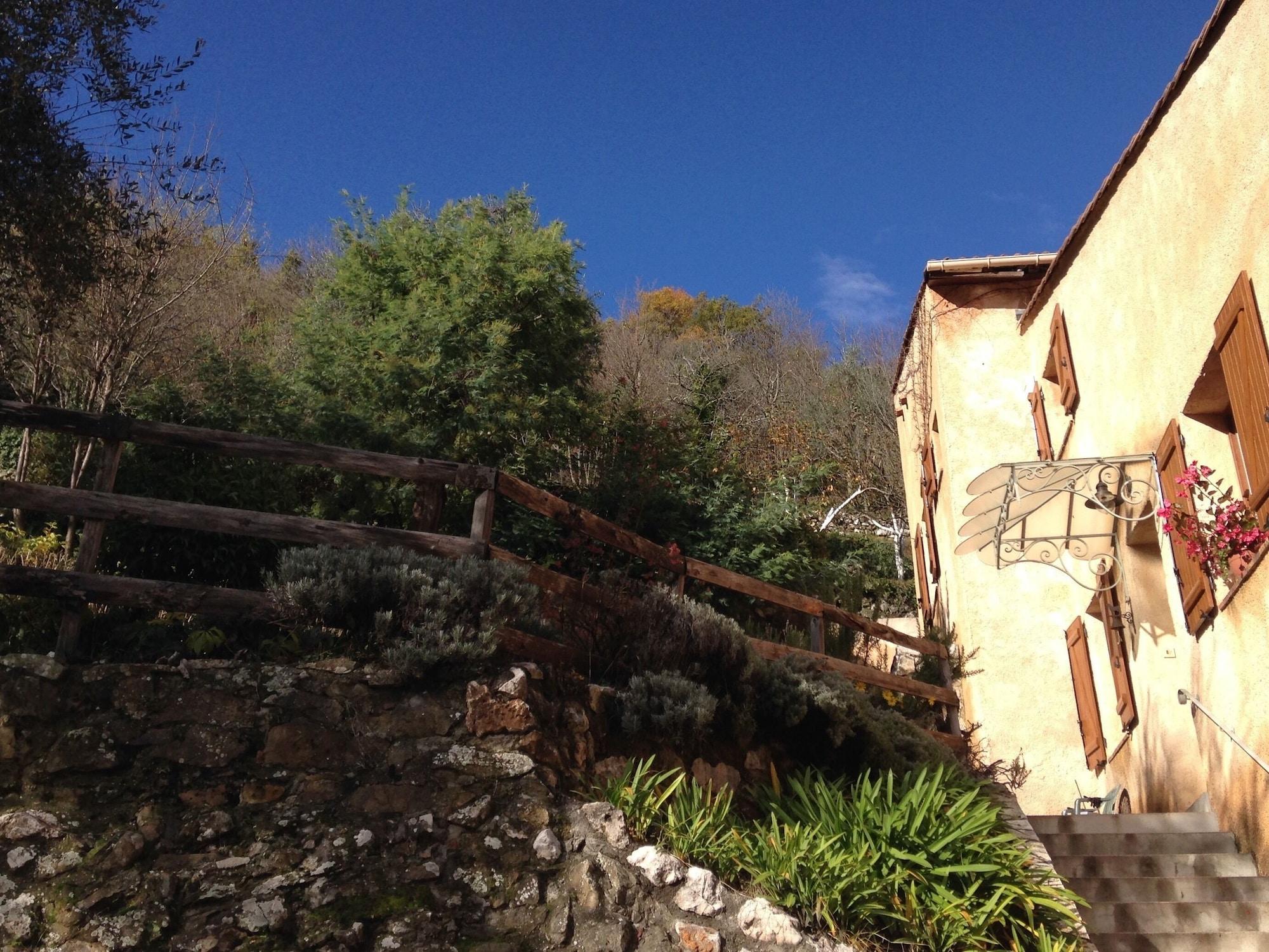 Vista Exterior Le Mont D'olivine