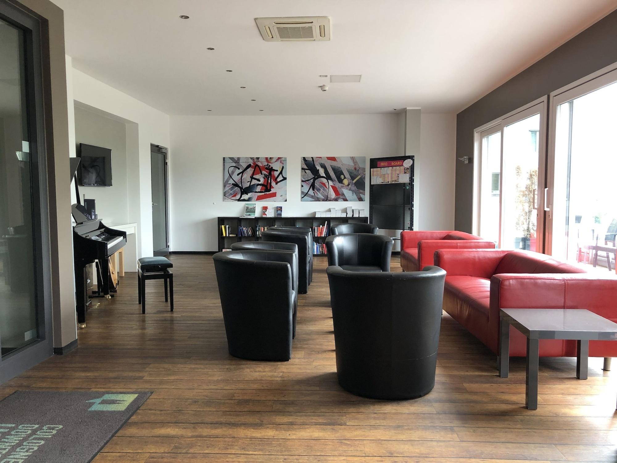 Vista Lobby Art Rock Downtown Hotel