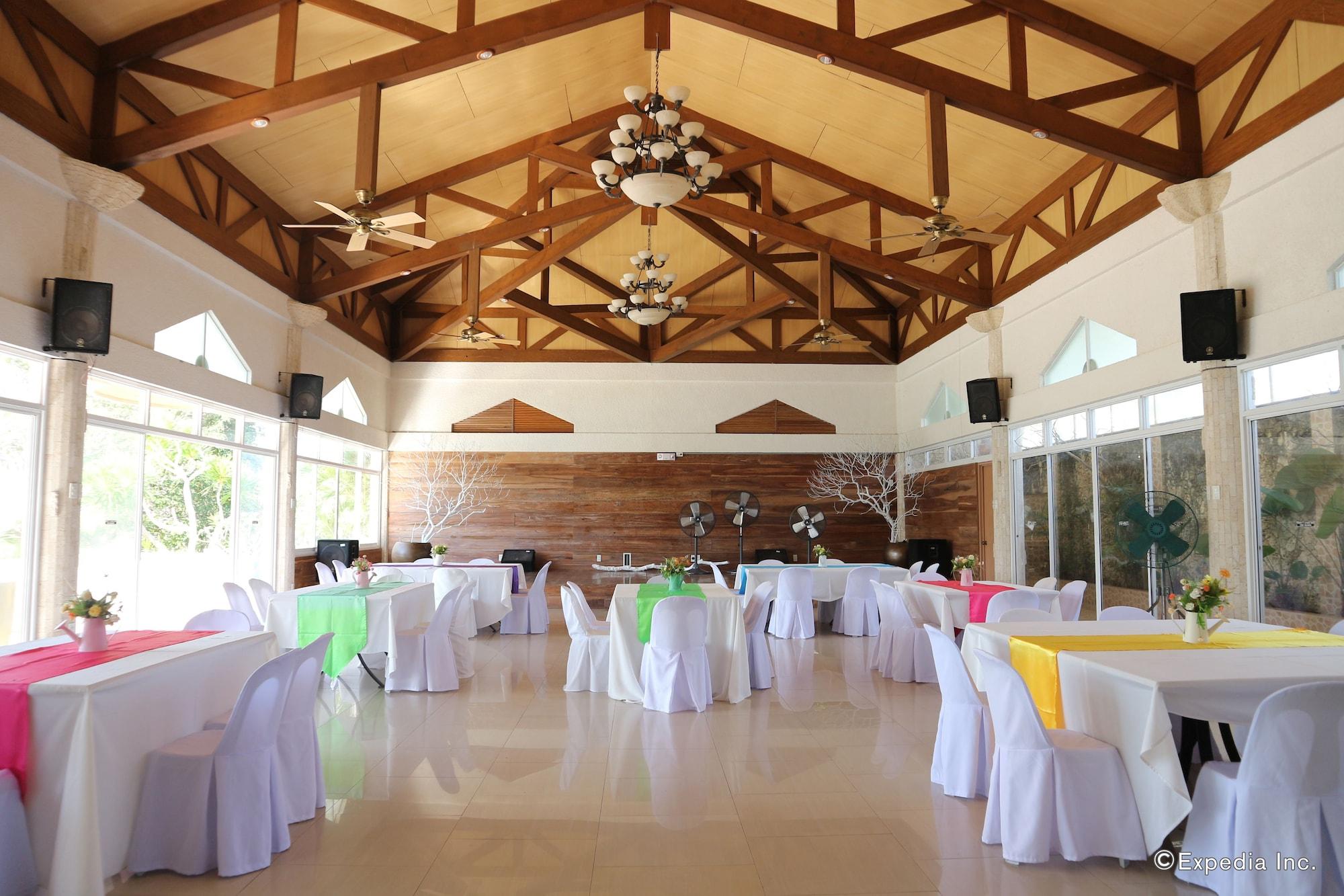 Restaurant Antulang Beach Resort