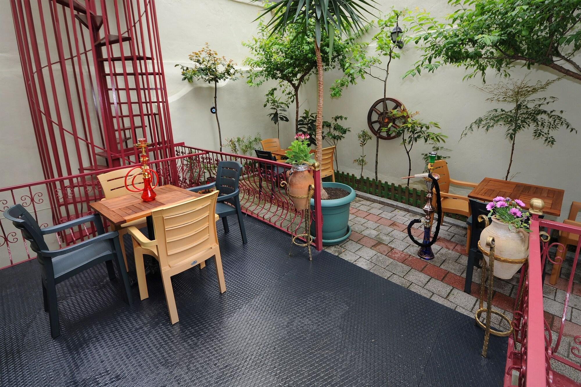 Vista Exterior Hotel Grand Umit