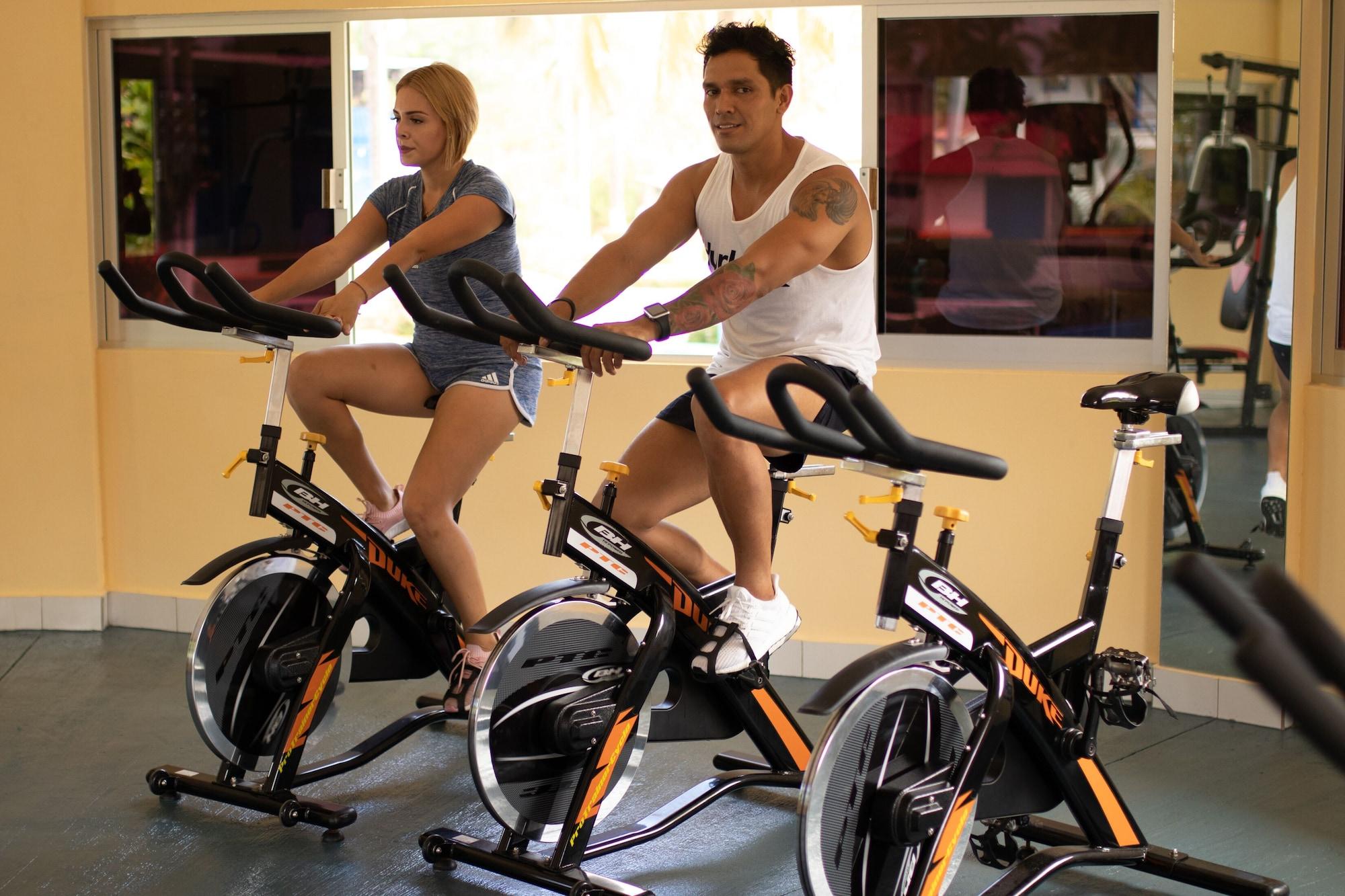 Gimnasio Qualton Club Ixtapa - All Inclusive