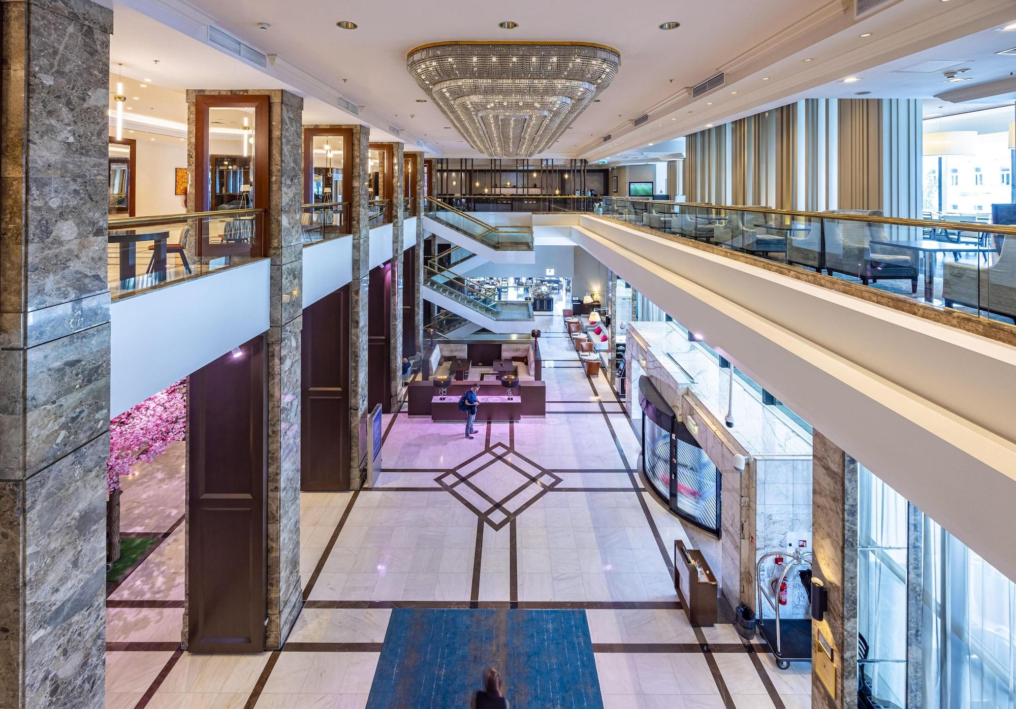 Vista Lobby Warsaw Presidential Hotel