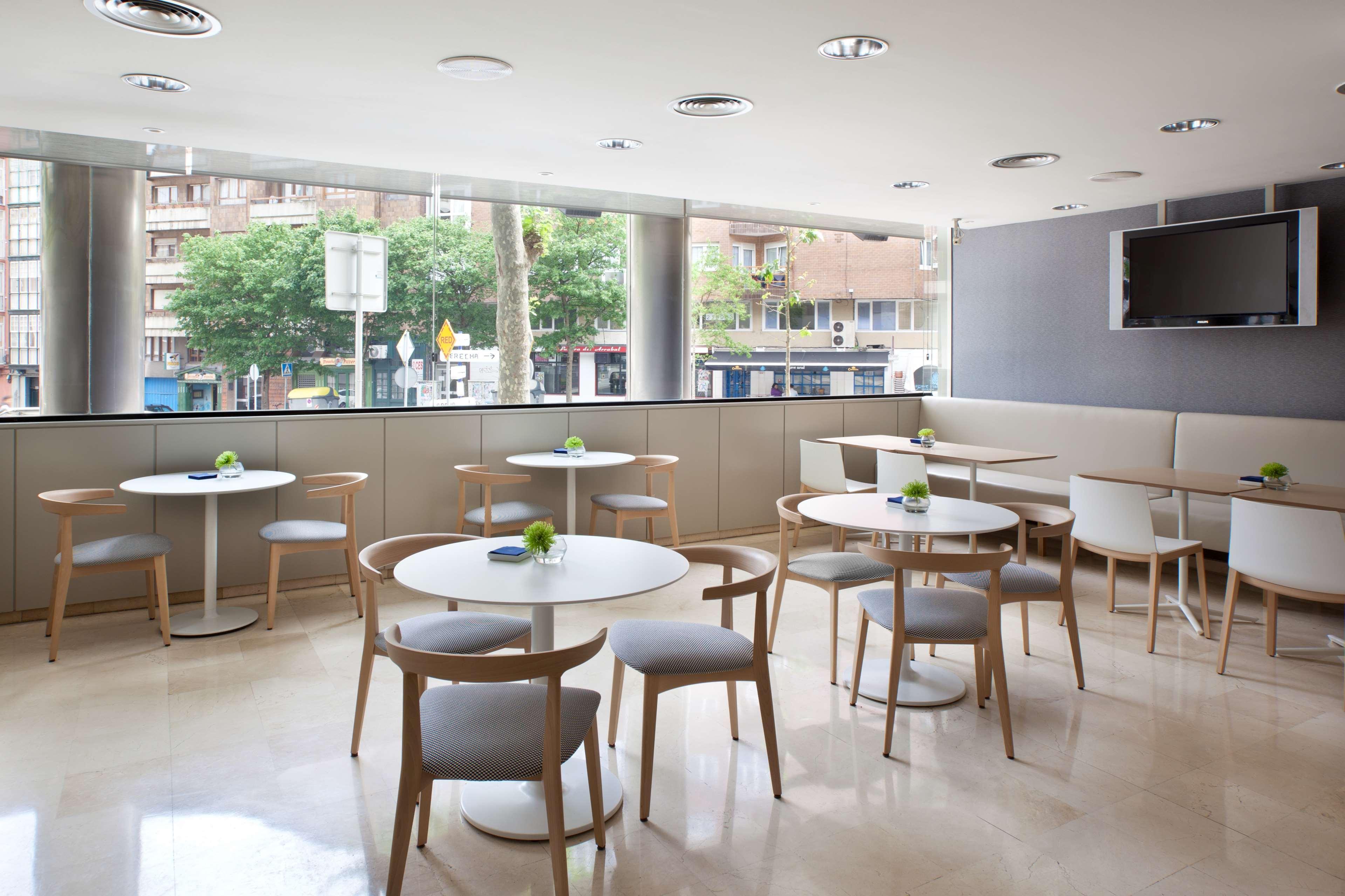 Bar/Salón NH Ciudad de Santander