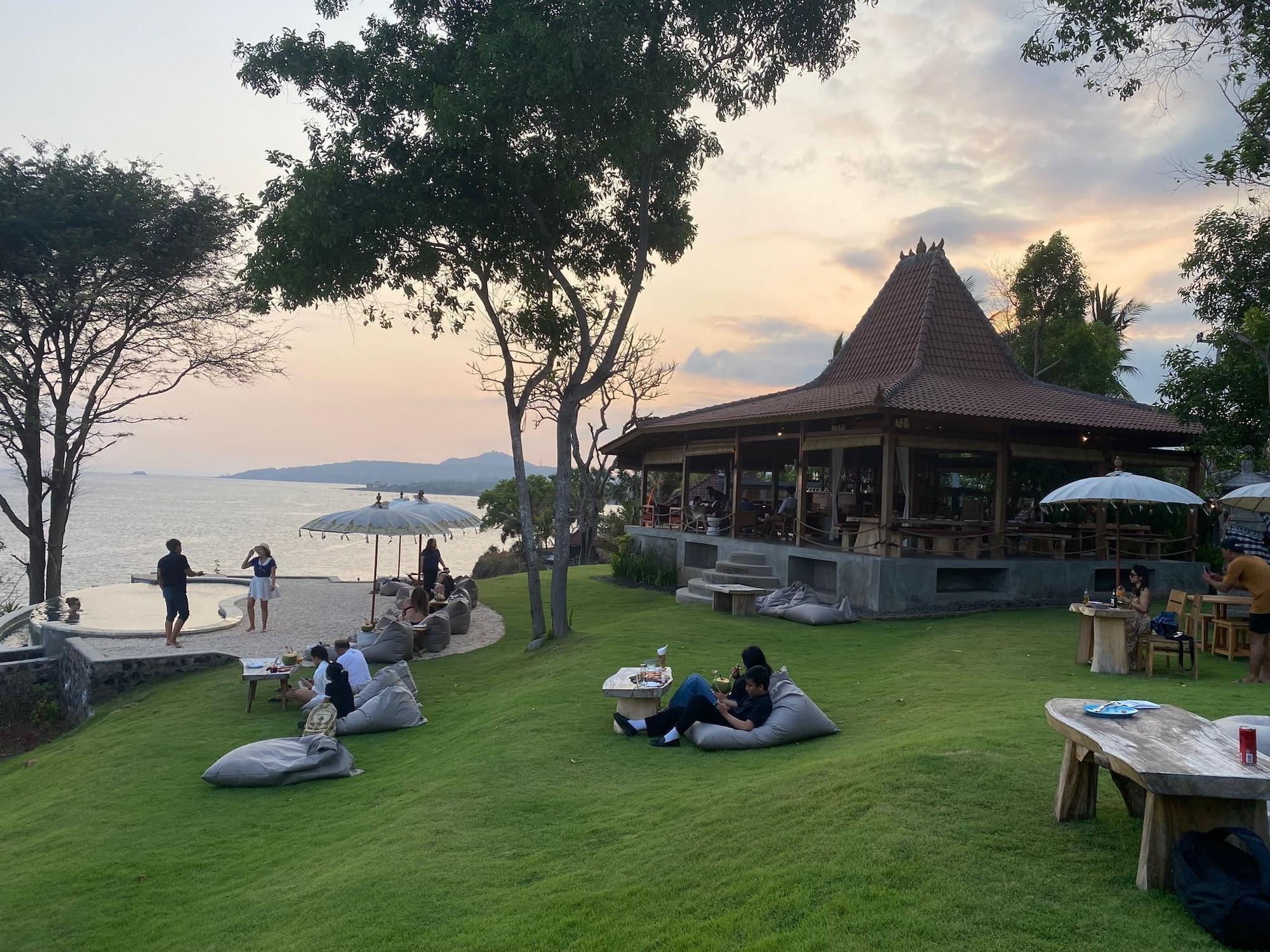 Restaurant Bali Cliff Glamping