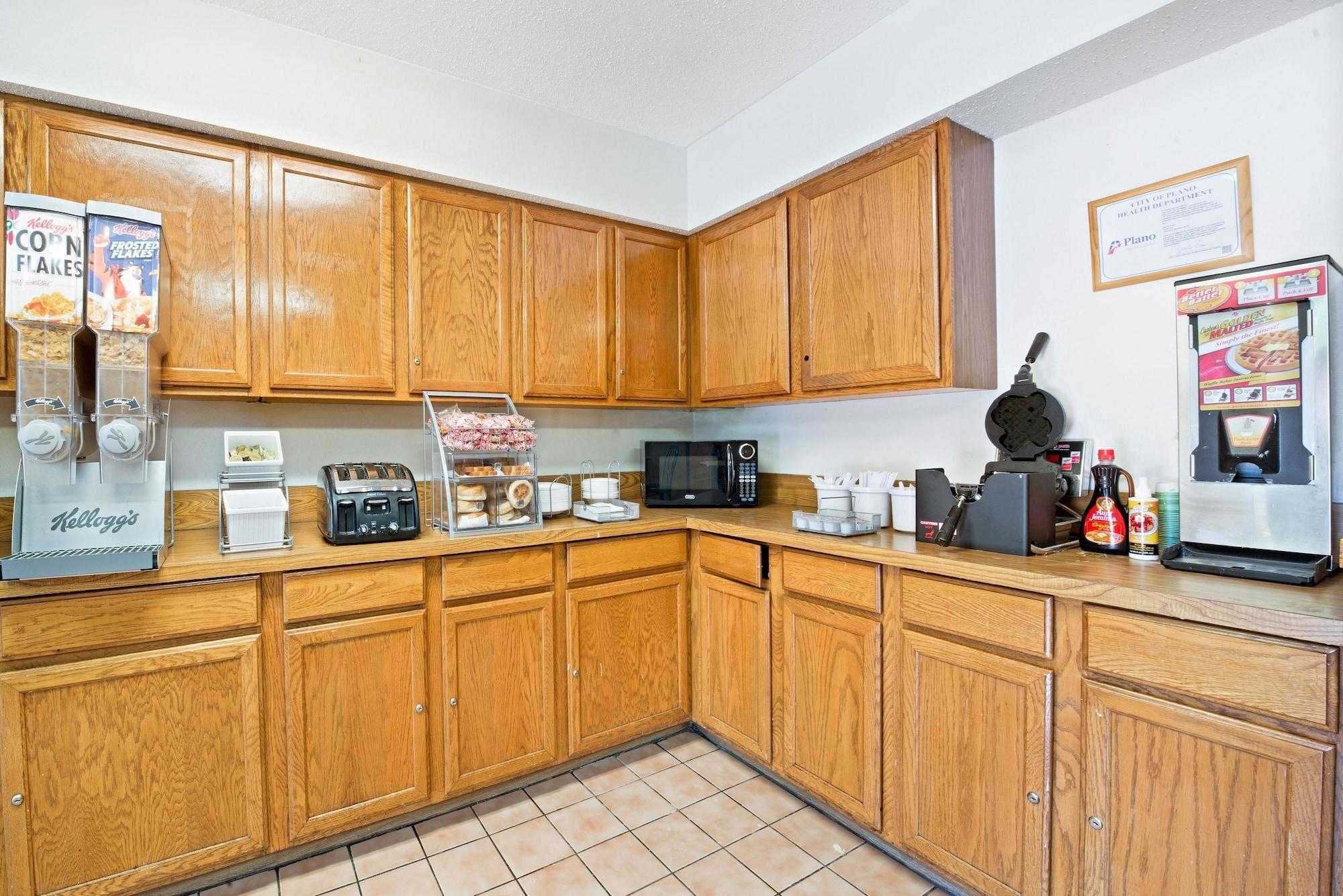 Restaurant Super 8 by Wyndham Plano/Dallas Area