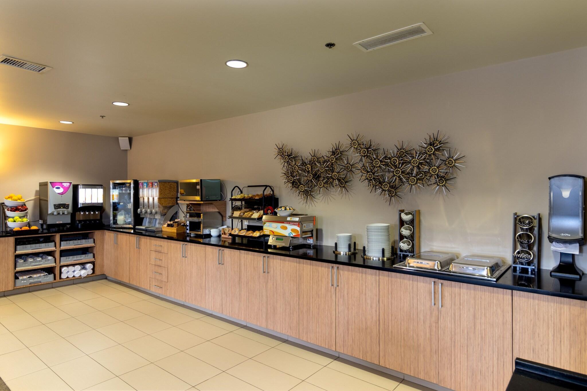Restaurant The Kanata by BCMInns Whitecourt