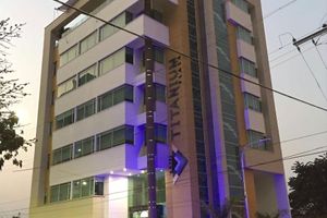 Alojamiento - Hotel Titanium Plaza