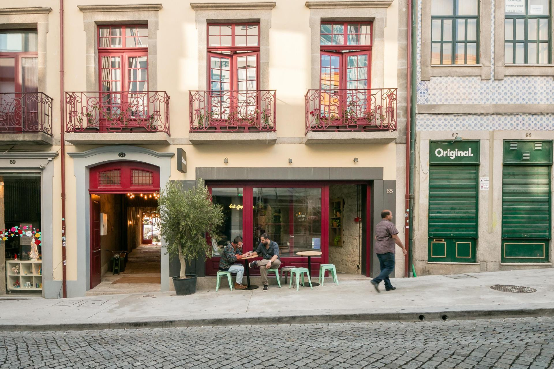 Vista Exterior Selina Porto