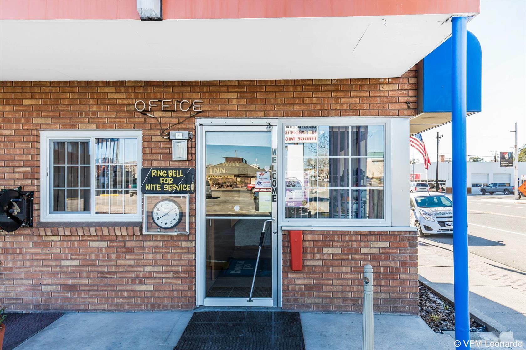 Vista Exterior Rodeway Inn Elko Downtown Area