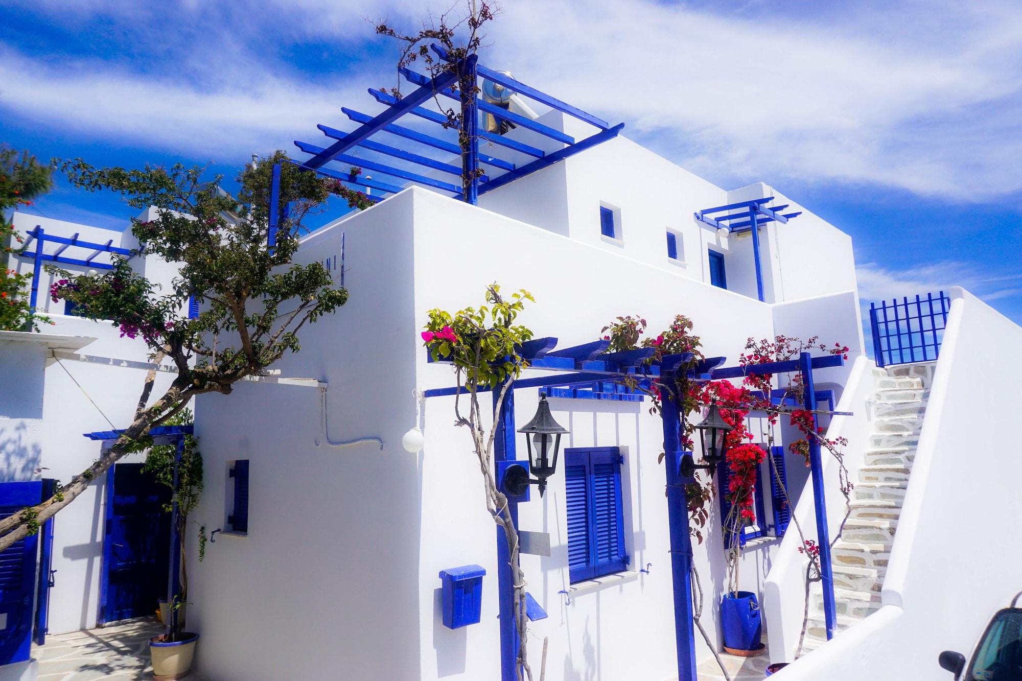Varios Serene Hill