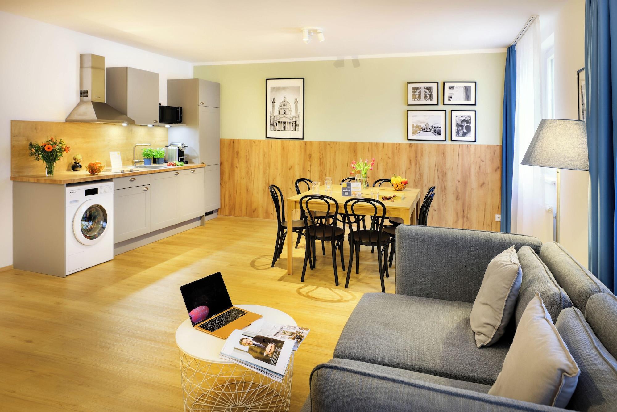 Varios Jimmys Apartments XXL