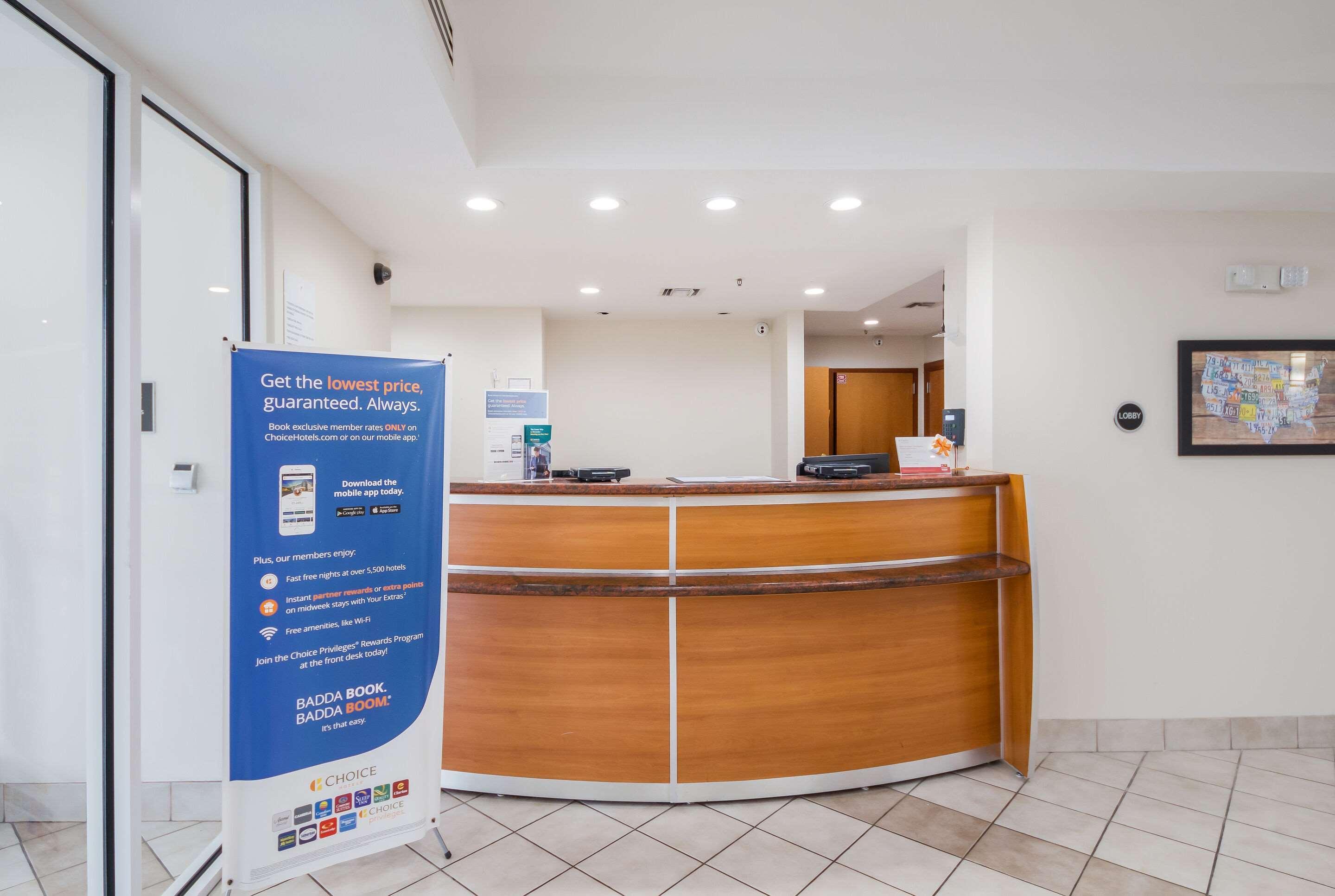 Vista Lobby Econo Lodge Laredo - Nuevo Laredo