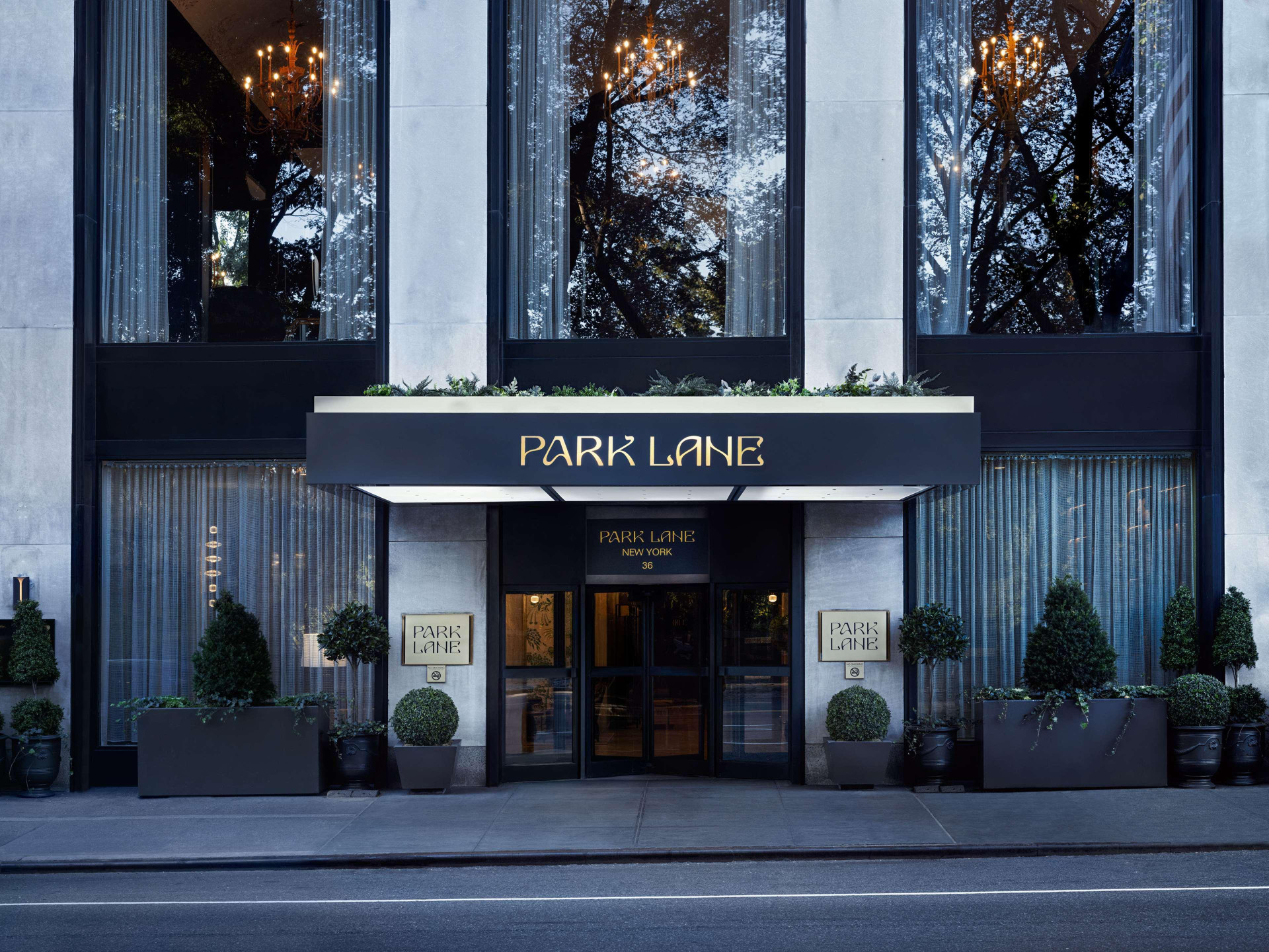 Vista Exterior Park Lane New York