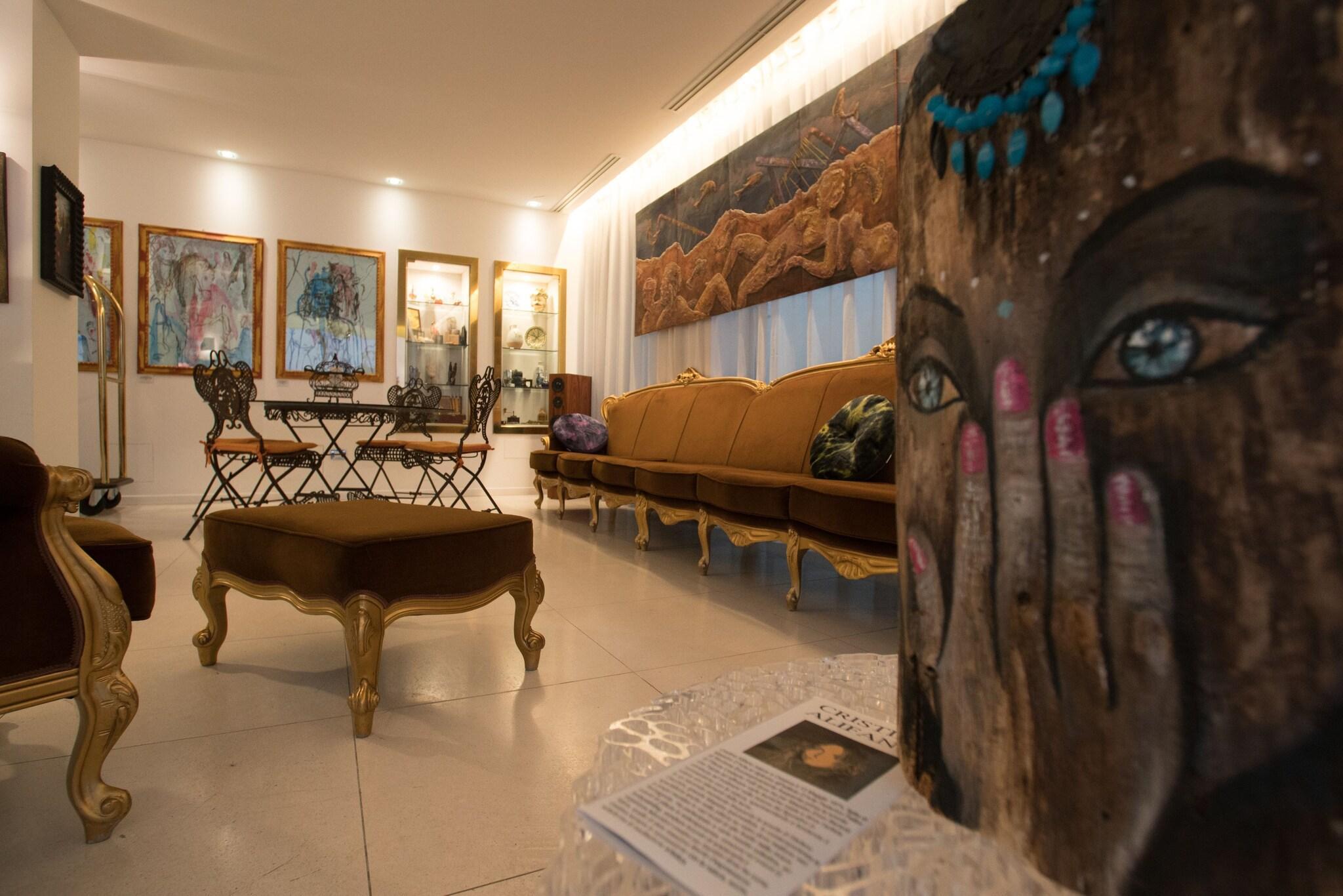 Varios Hotel San Marino iDesign