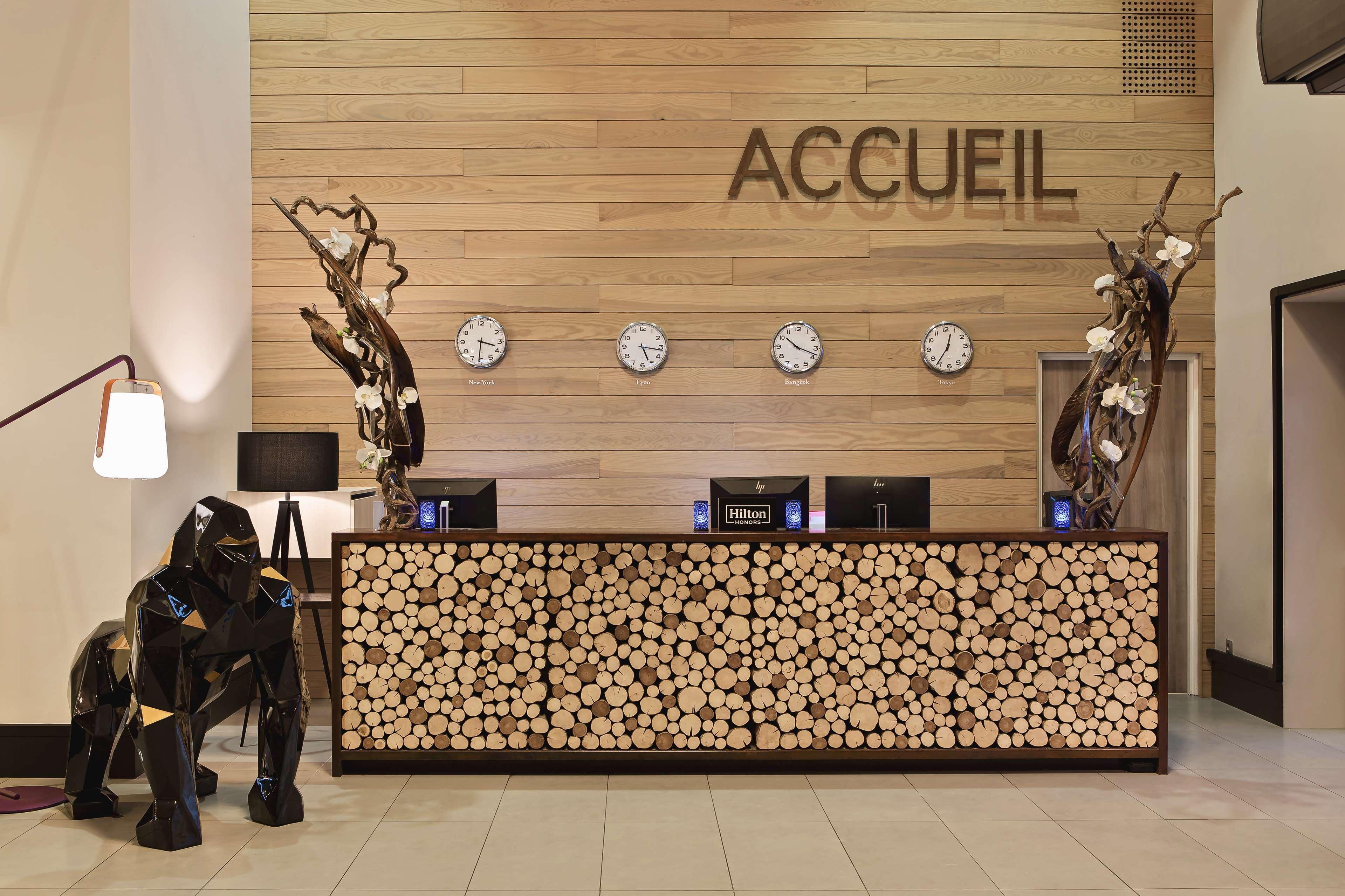 Vista Lobby DoubleTree by Hilton Lyon Eurexpo & Spa