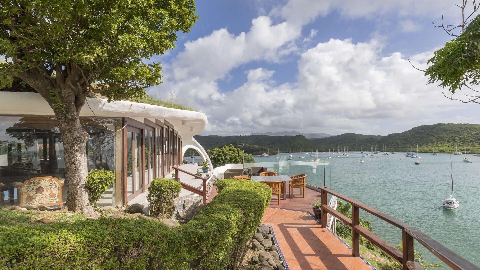 Restaurant Mount Hartman Bay Estate Private Resort