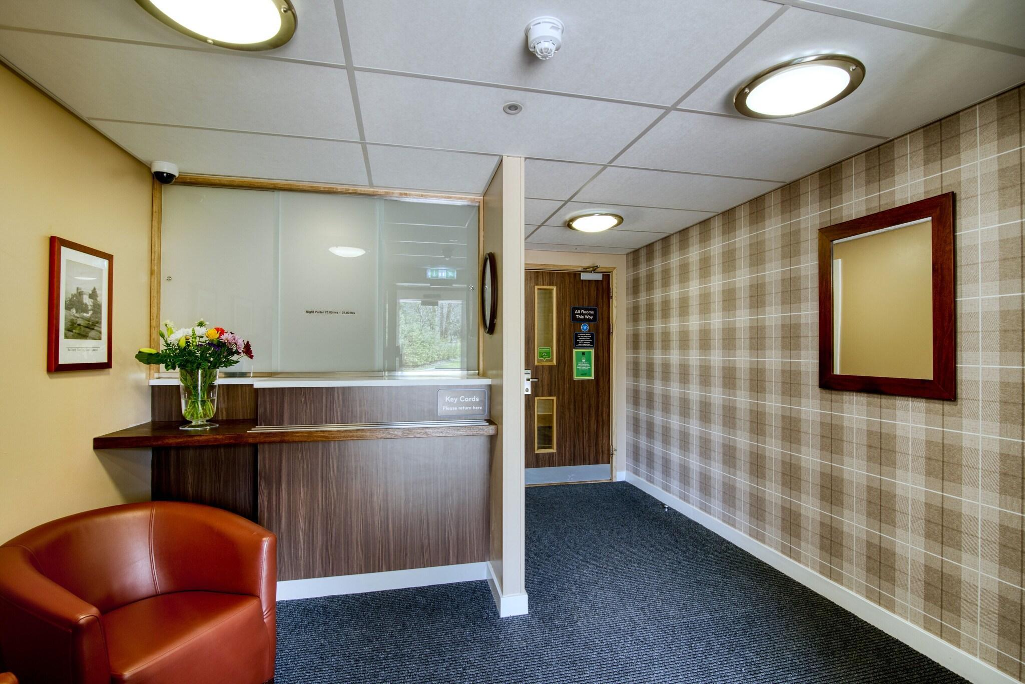 Vista Lobby Queen Of The Loch, Balloch By Marston'S Inns