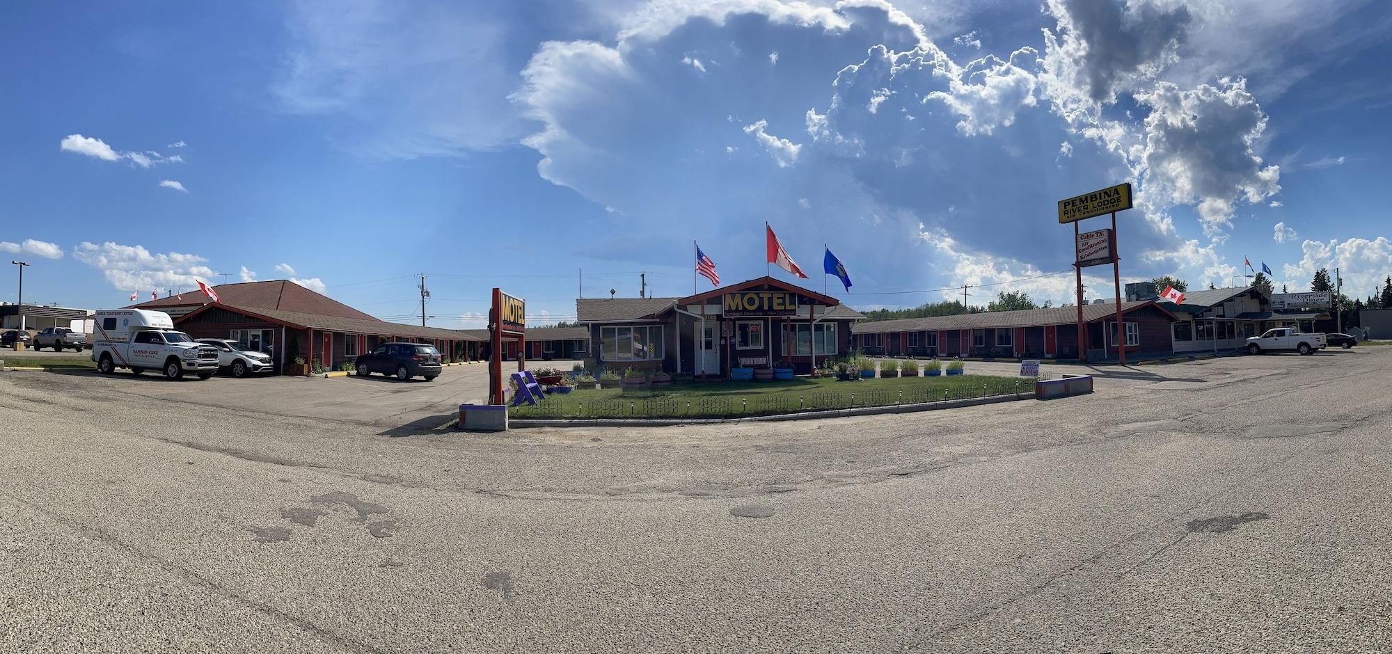 Vista Exterior Pembina River Inn