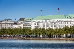 Alojamiento - Fairmont Hotel Vier Jahreszeiten Hamburg