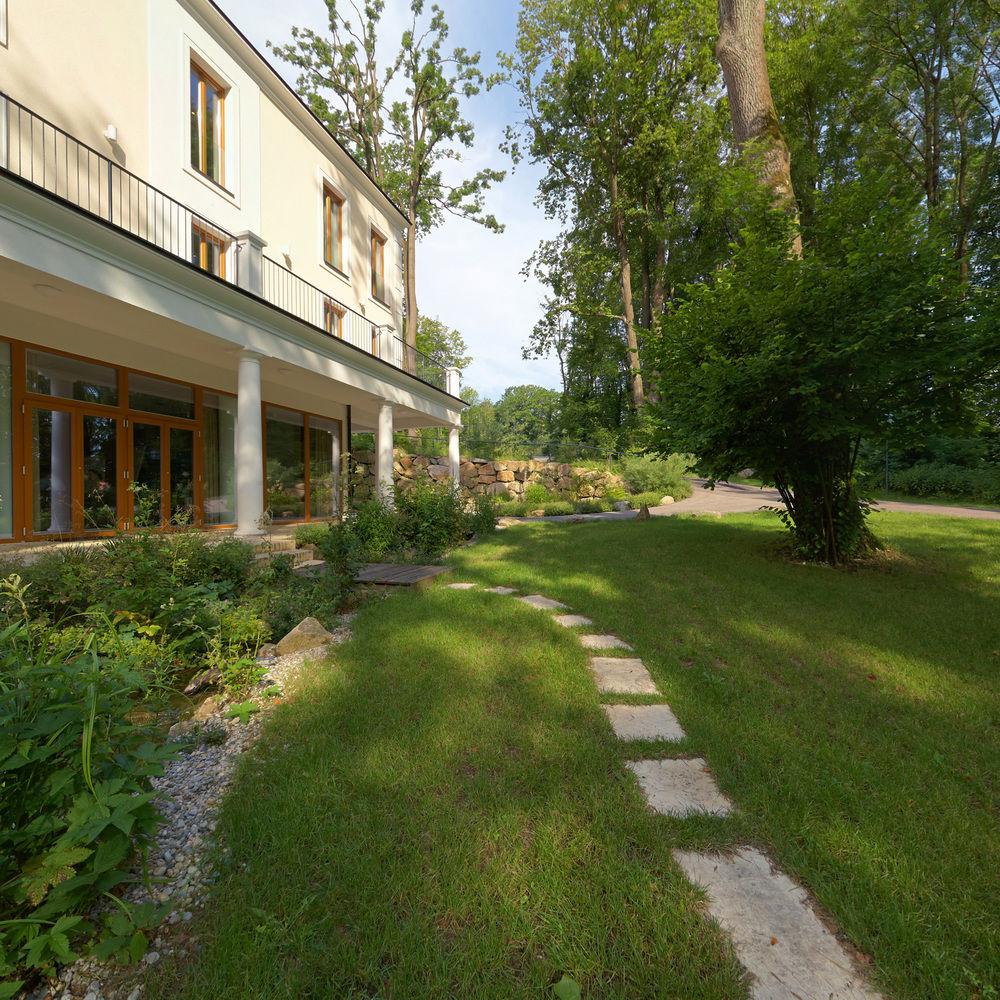 Vista Exterior Schlosspark Mauerbach