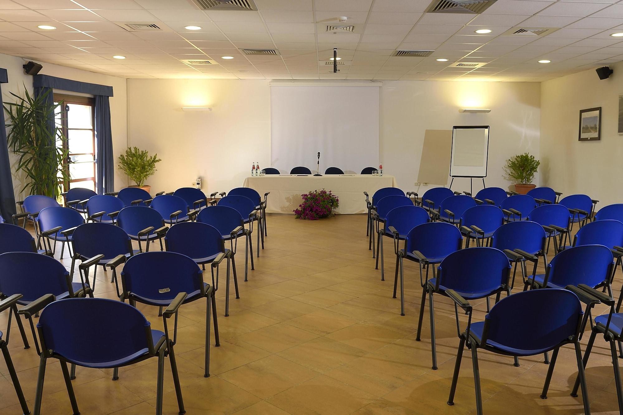 Sala de Reuniones Borgo Magliano Resort
