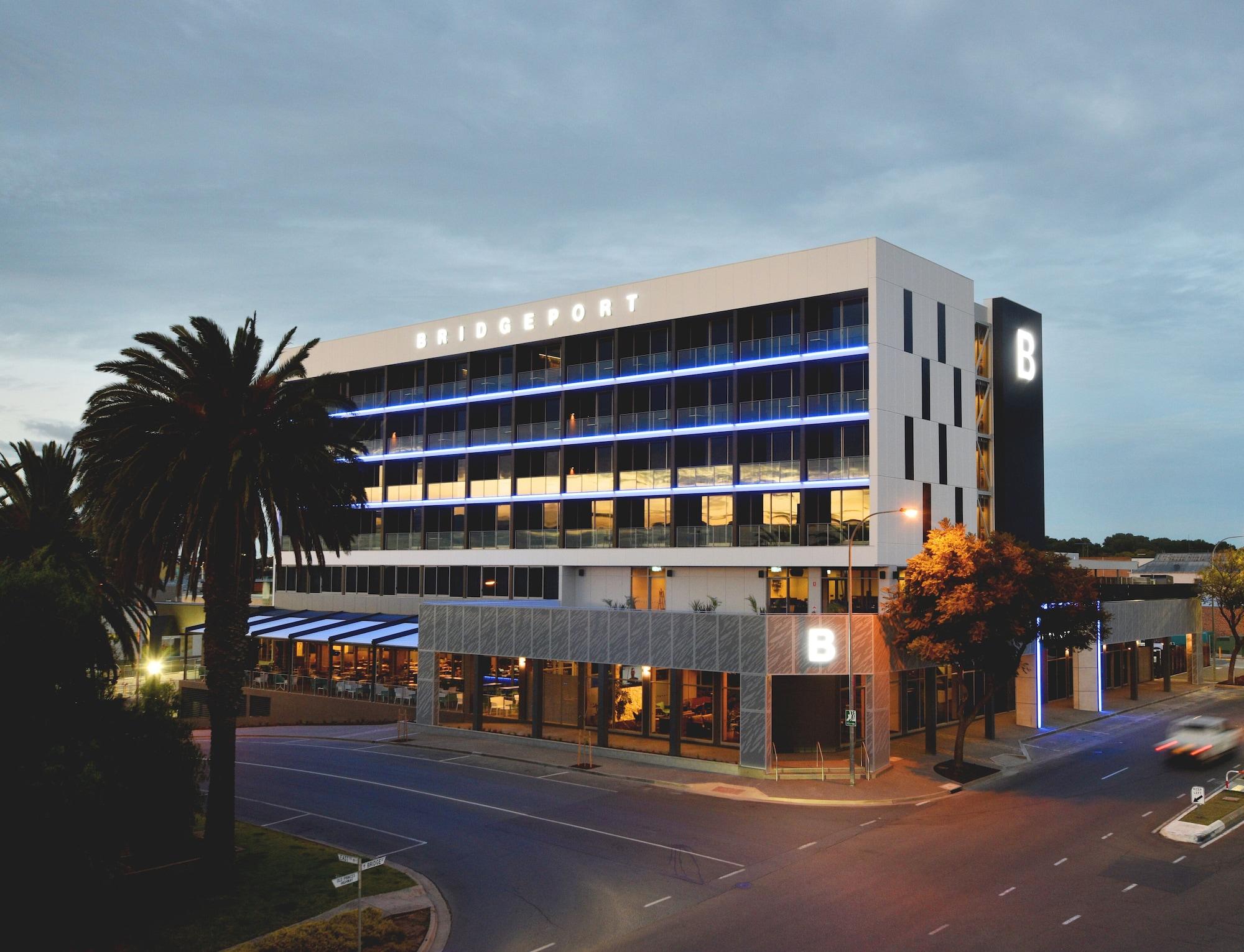Vista Exterior Bridgeport Hotel