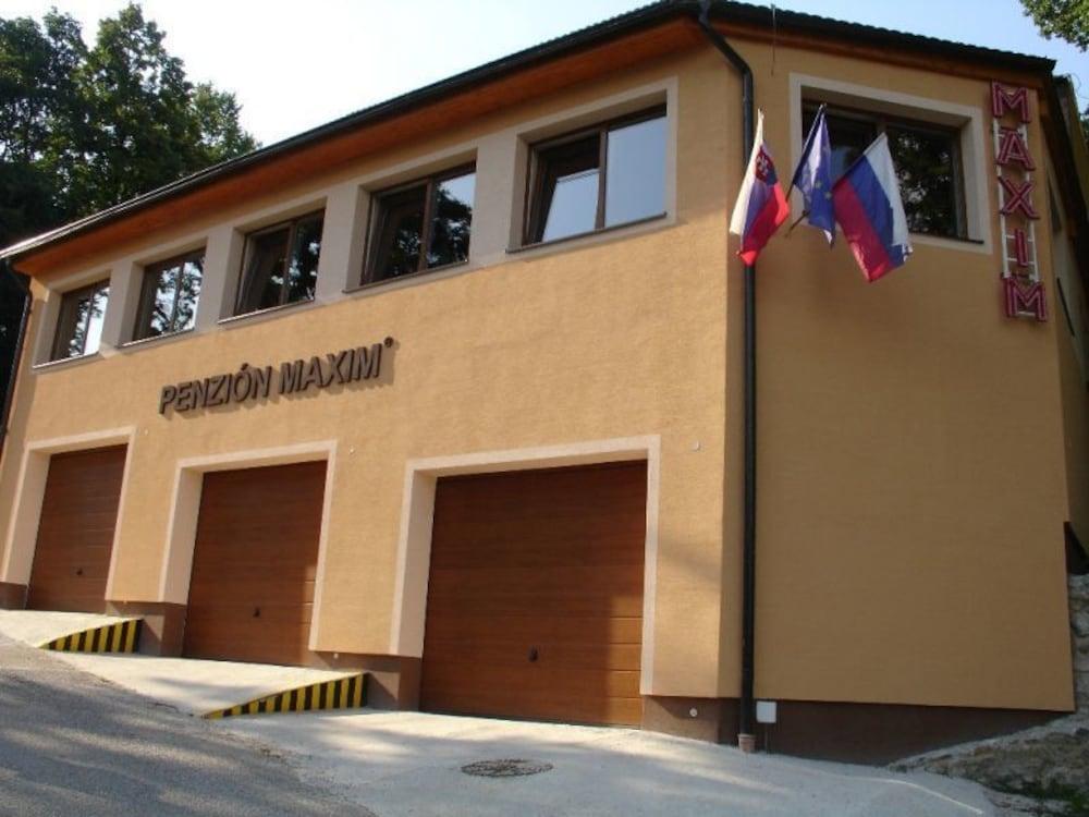 Vista Exterior Penzion Maxim