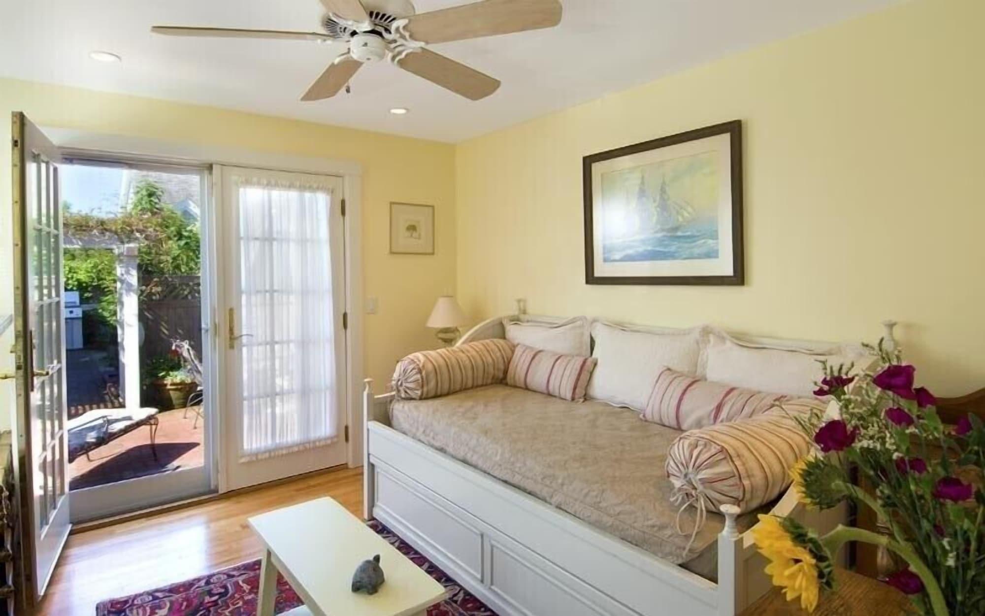 Set de Habitación The Revere Guest House