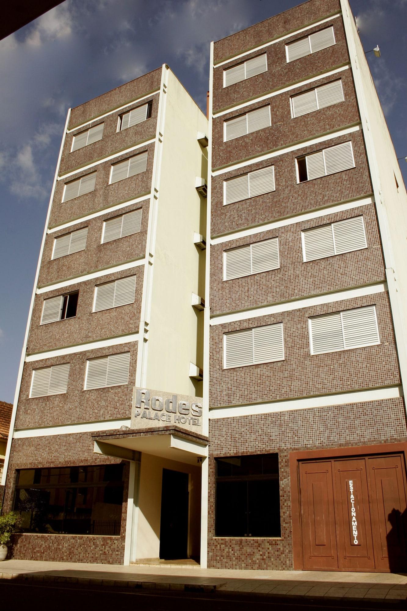 Vista Exterior Rodes Palace Hotel