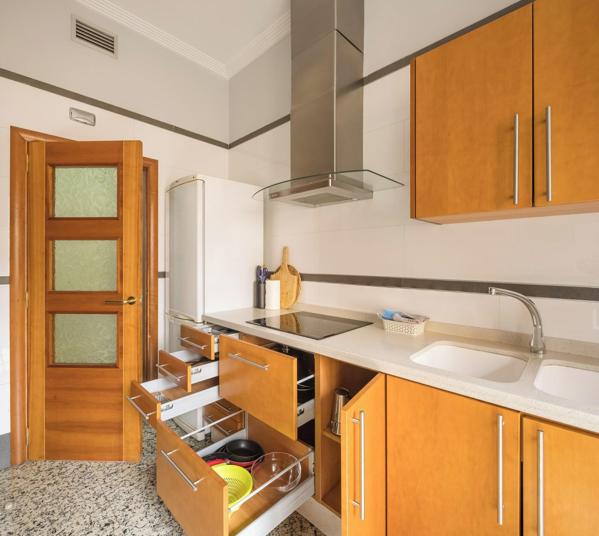 Equipamiento de Habitación Macflats Valencia Puerto