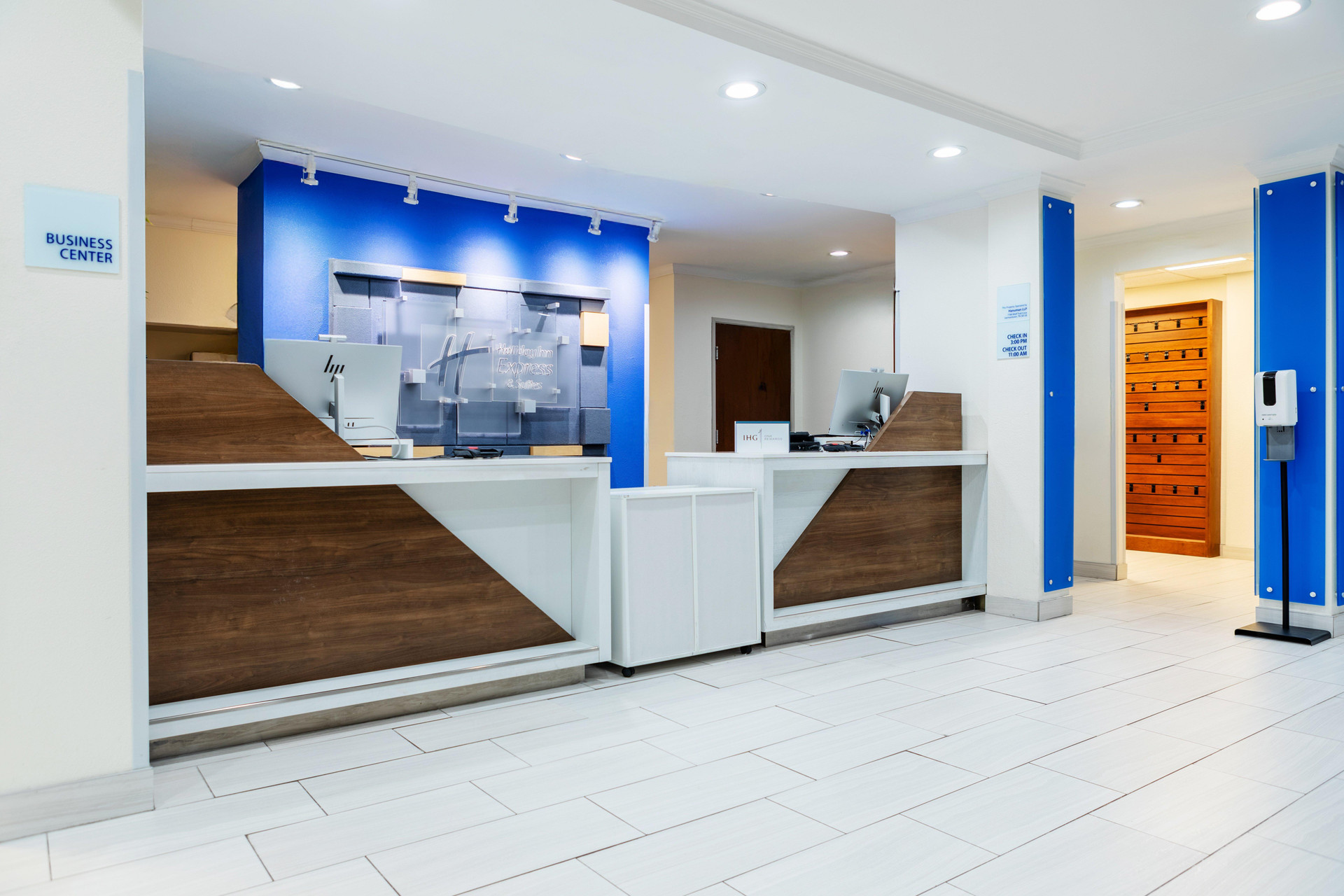 Vista Lobby Holiday Inn Express Hotel & Suites Memphis/Germantown by IHG