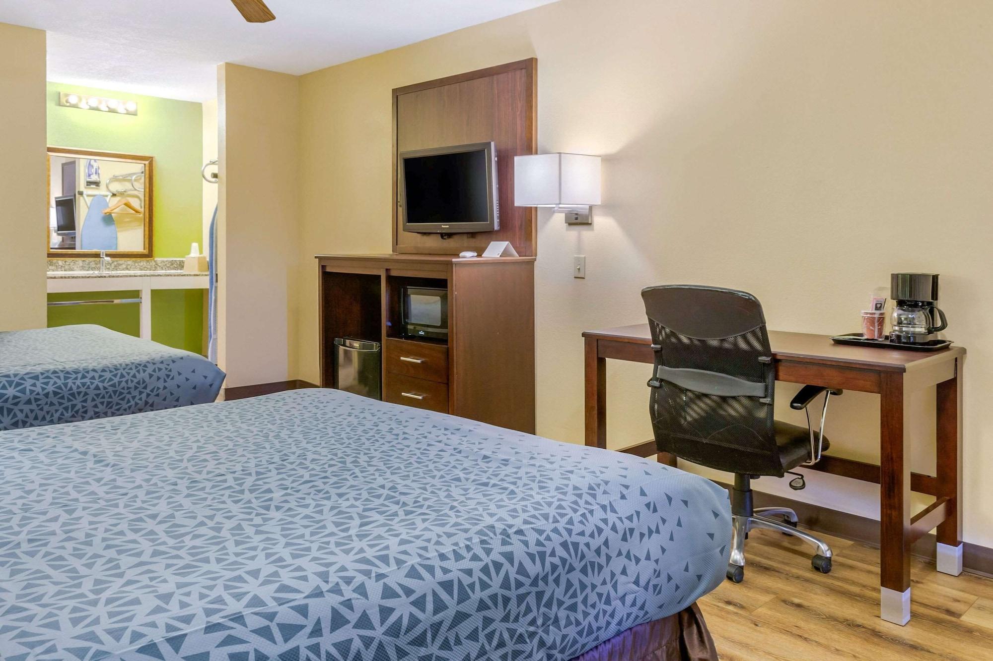 Habitación Econo Lodge West - Coors Blvd