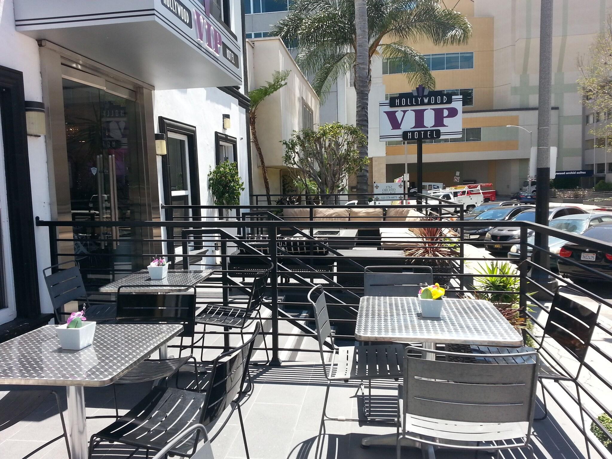 Varios Hollywood VIP Hotel