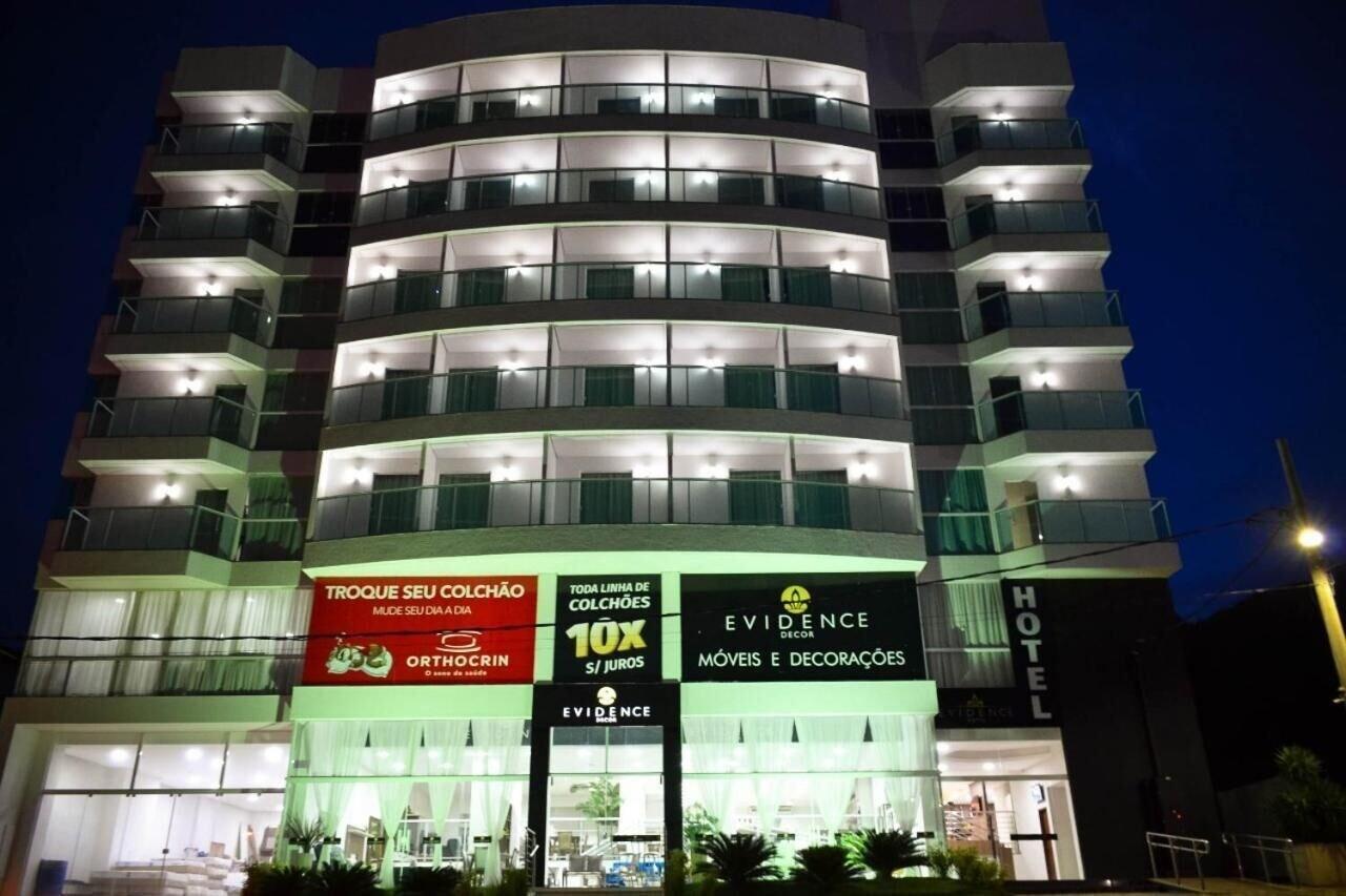 Vista Exterior Evidence Hotel