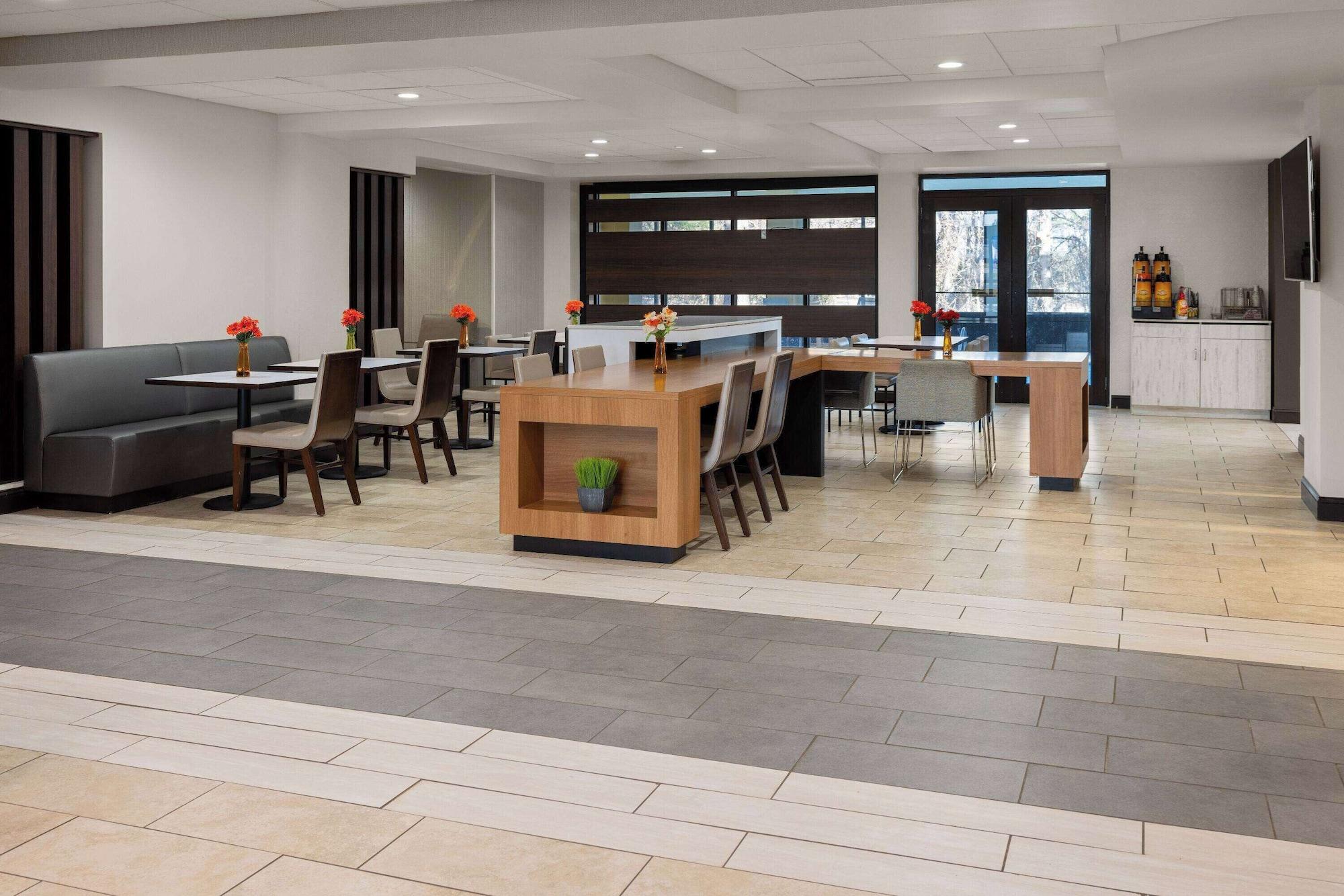 Restaurant La Quinta Inn & Suites by Wyndham Mooresville