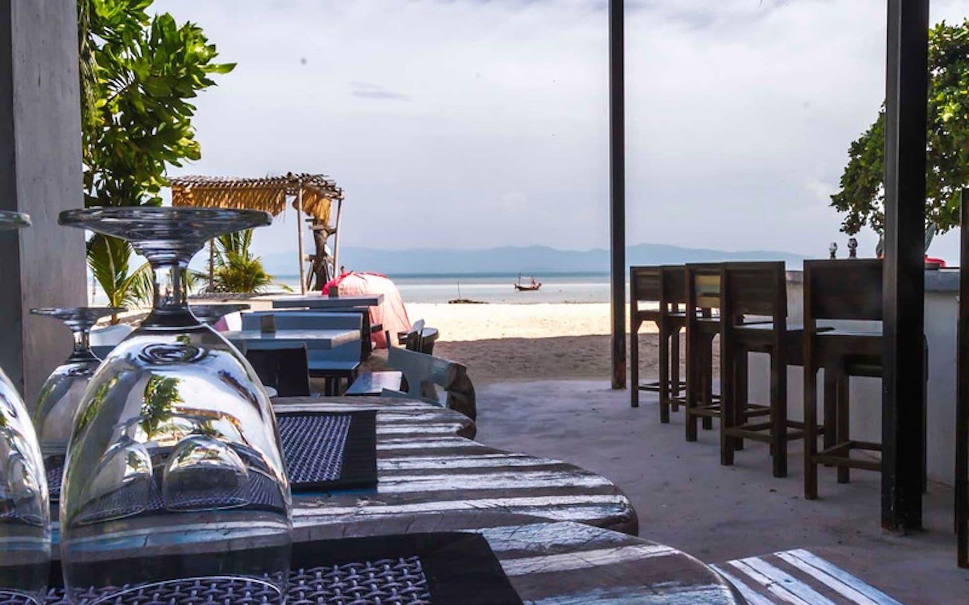 Restaurant Dancing Elephant Beach Club - Hostel