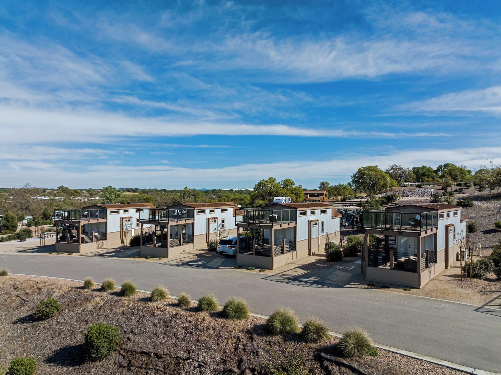Vista Exterior Sun Outdoors Paso Robles