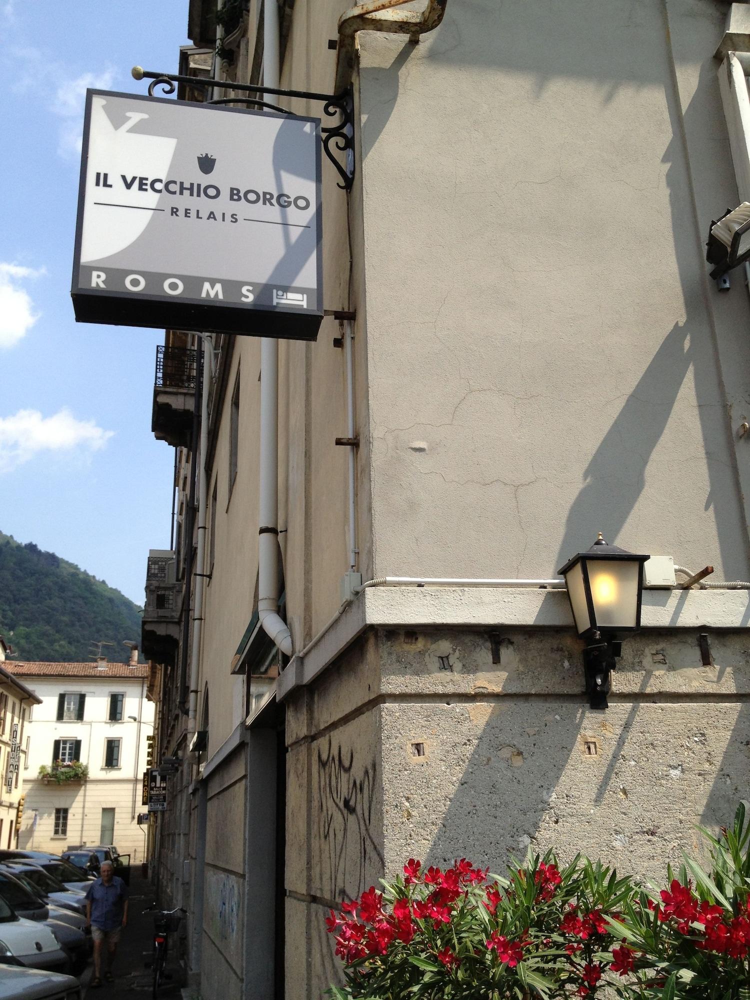 Vista Exterior Il Vecchio Borgo Relais