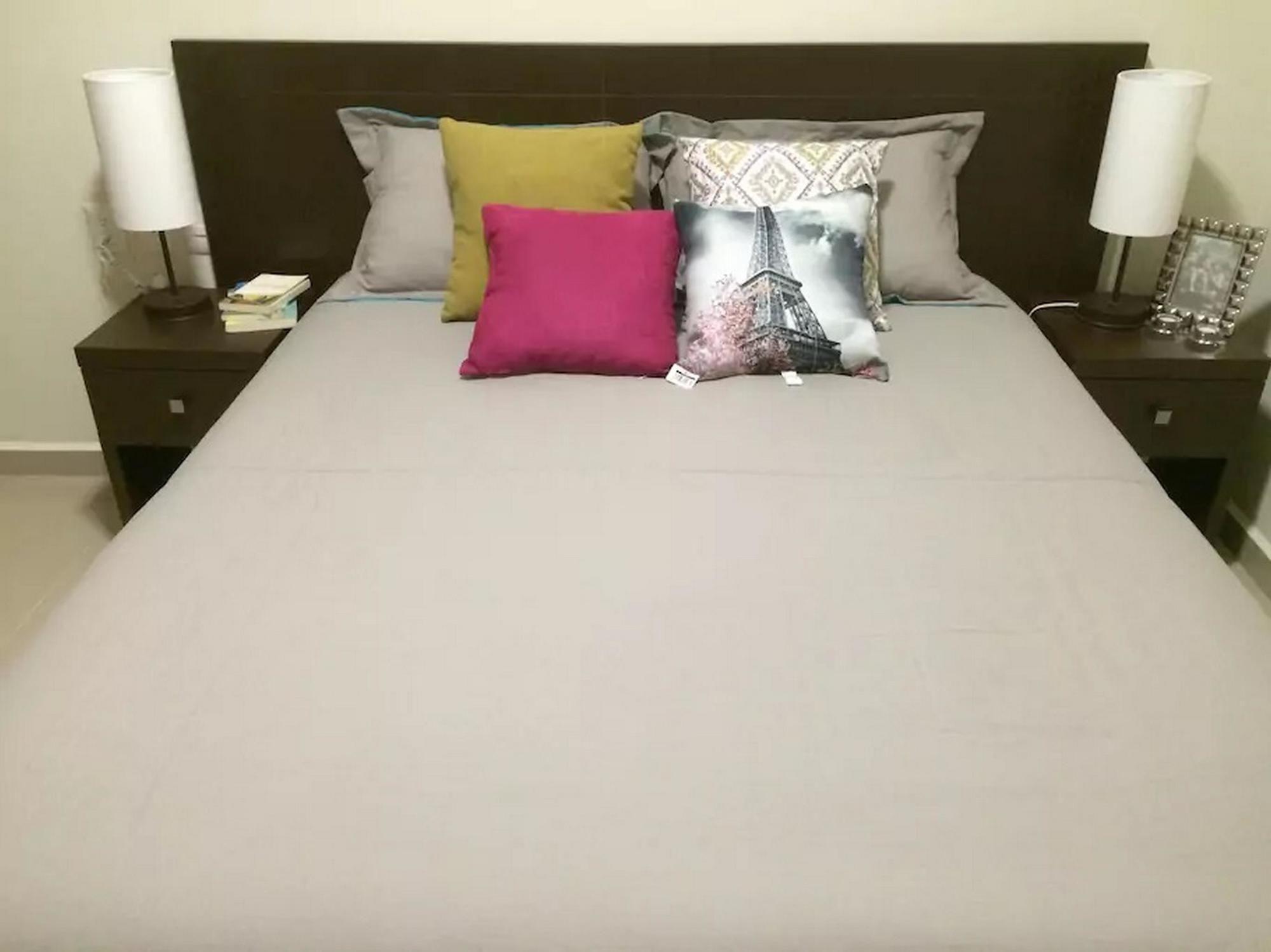 Habitación Condo Dorada