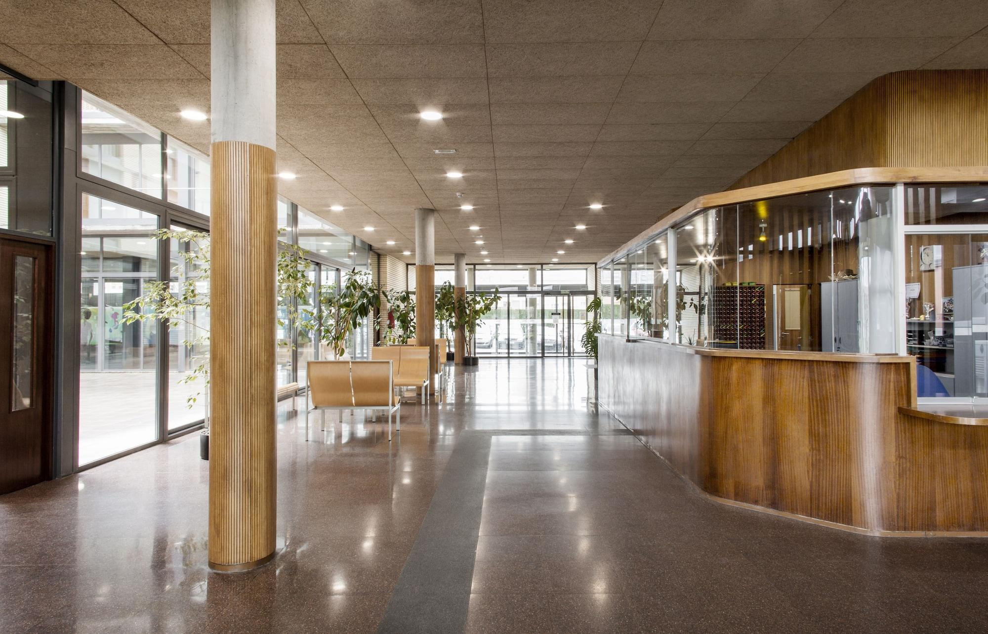 Vista Lobby R.U Colegio de Cuenca - Centro Adscrito a la REAJ