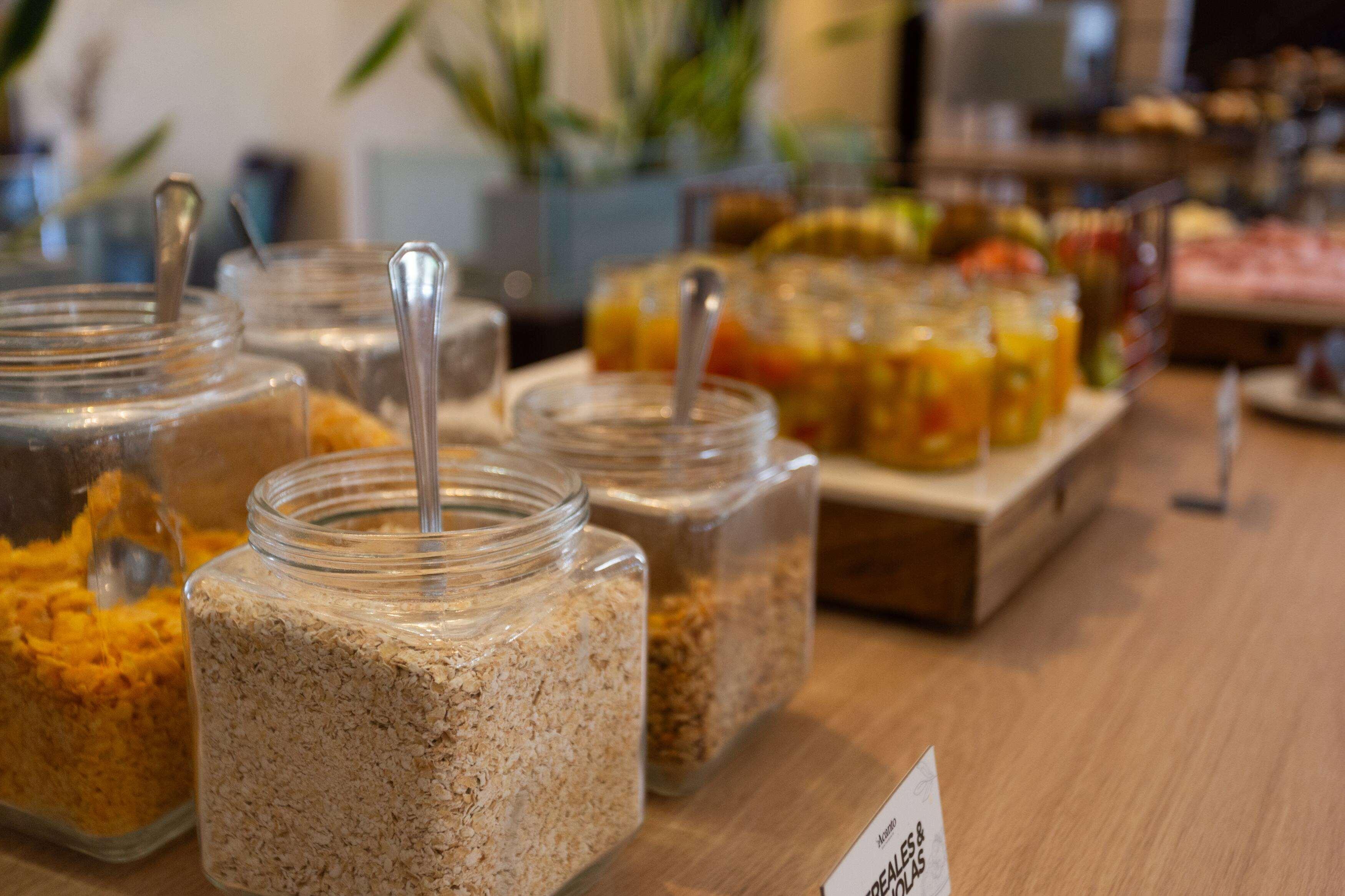 Restaurant Howard Johnson By Wyndham Funes